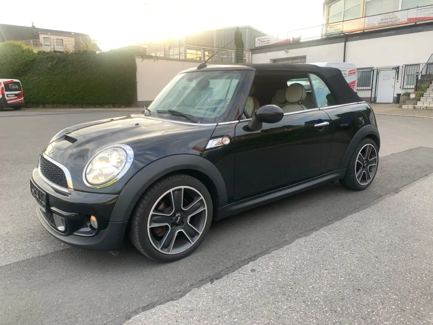 MINI Cooper S COOPER S Cabrio*Navi*Leder*Xenon*Automatik Schwarz - 1