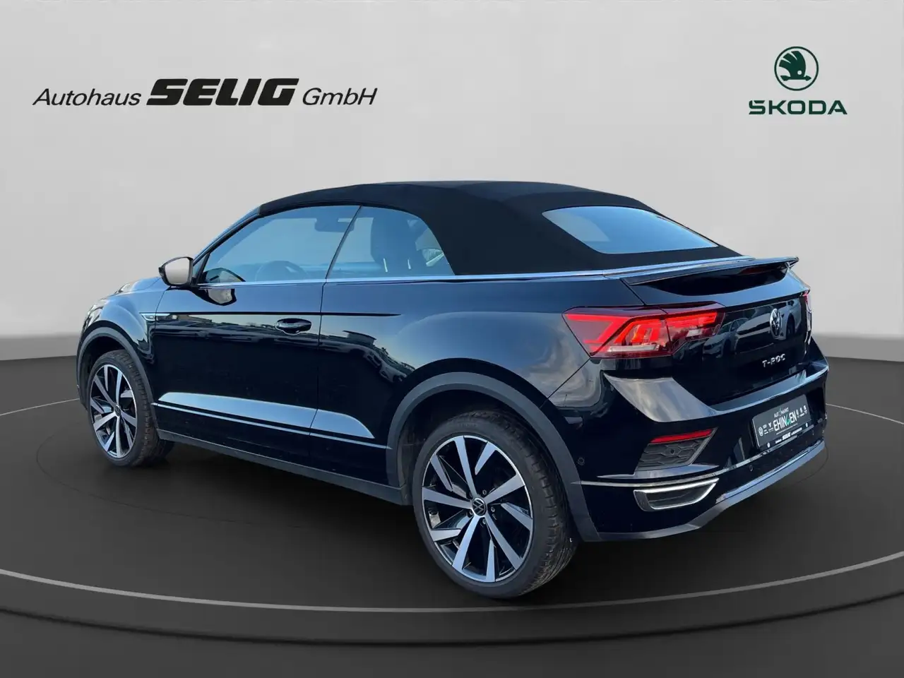 Volkswagen T-Roc R-Line 1.5 TSI DSG 150 PS, DCC, 9