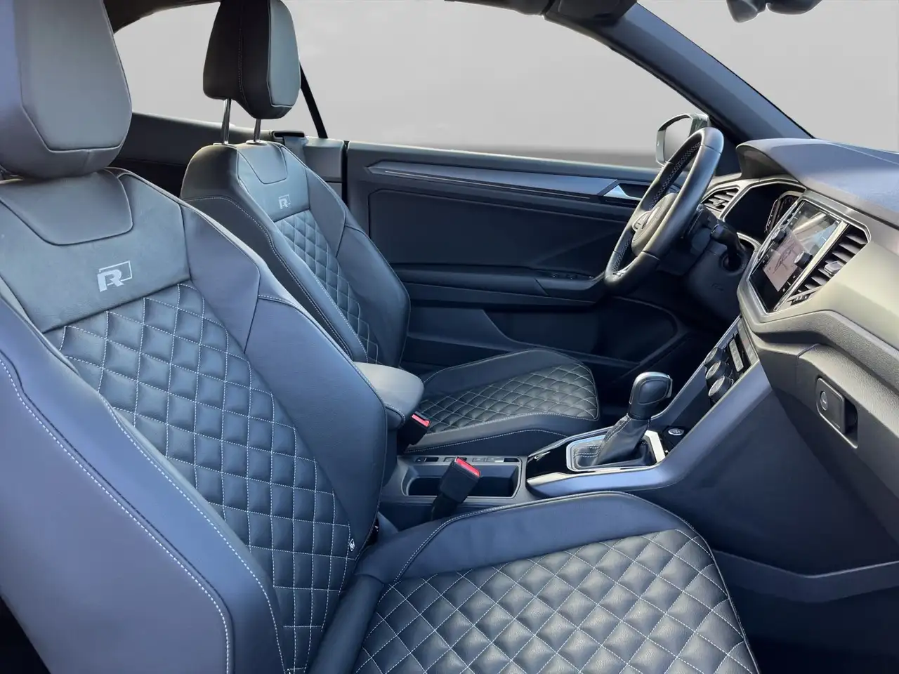 Volkswagen T-Roc R-Line 1.5 TSI DSG 150 PS, DCC, 21