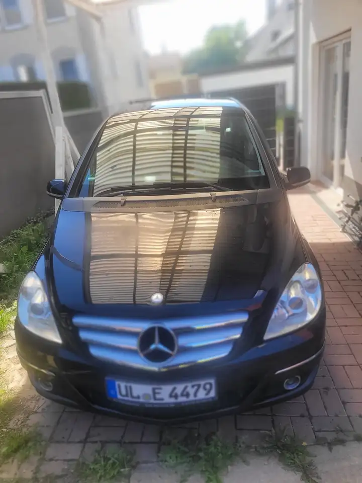 Mercedes-Benz B 200