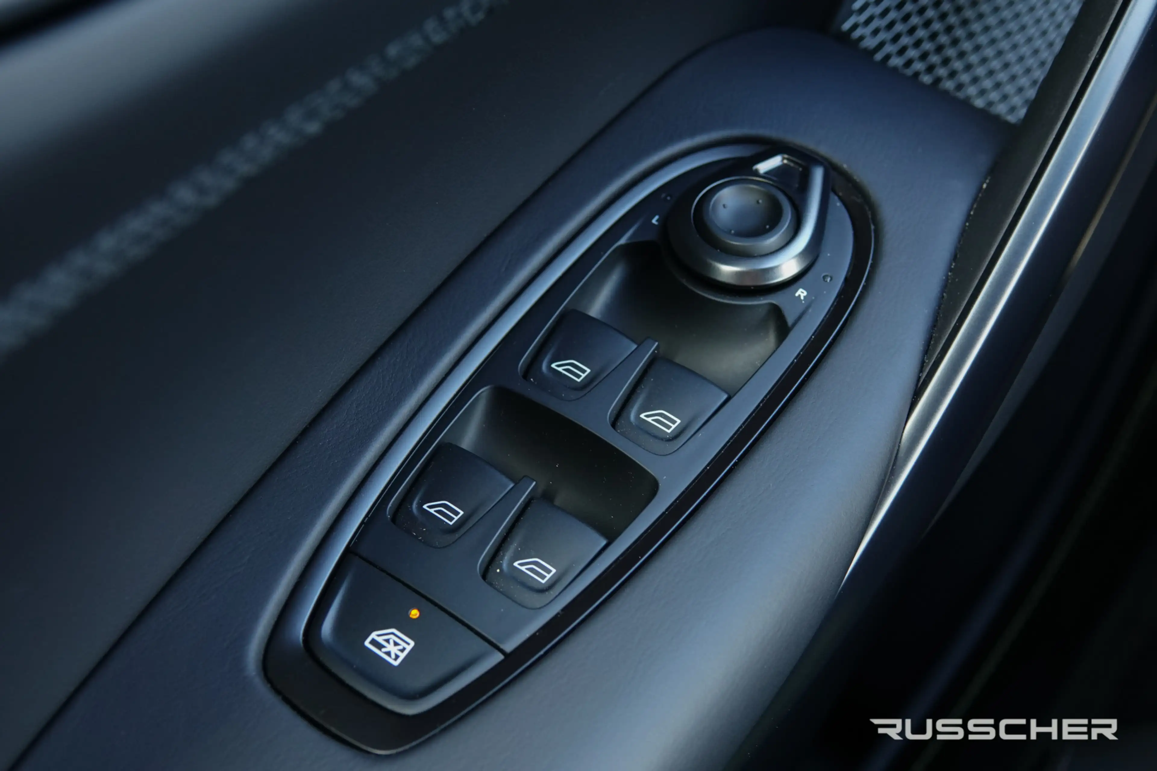 Aston Martin DBX 4.0 V8 707Pk Aut. | AMR24 | Luchtvering | Keramisc — photo 28