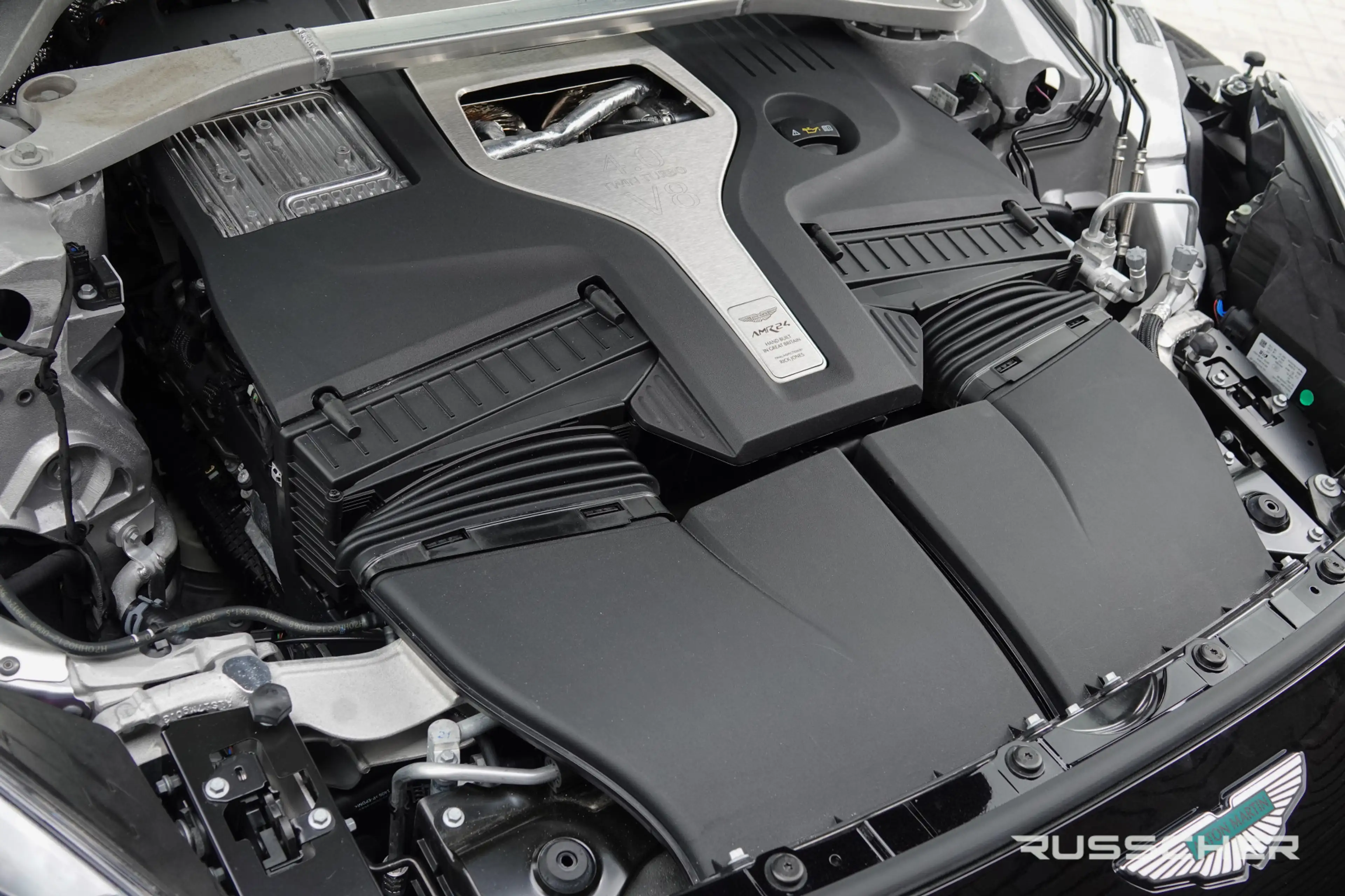 Aston Martin DBX 4.0 V8 707Pk Aut. | AMR24 | Luchtvering | Keramisc — photo 18