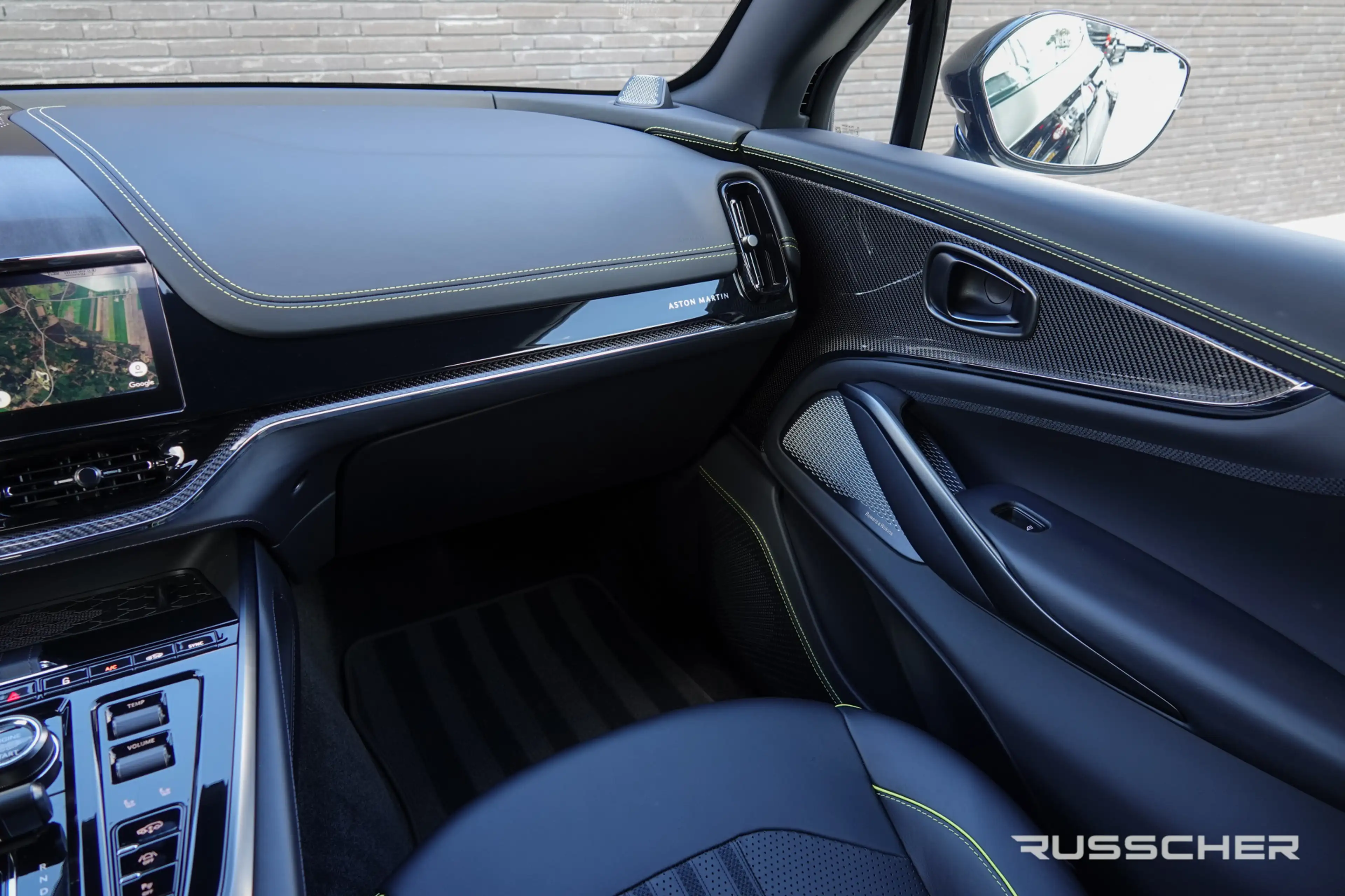 Aston Martin DBX 4.0 V8 707Pk Aut. | AMR24 | Luchtvering | Keramisc — photo 26