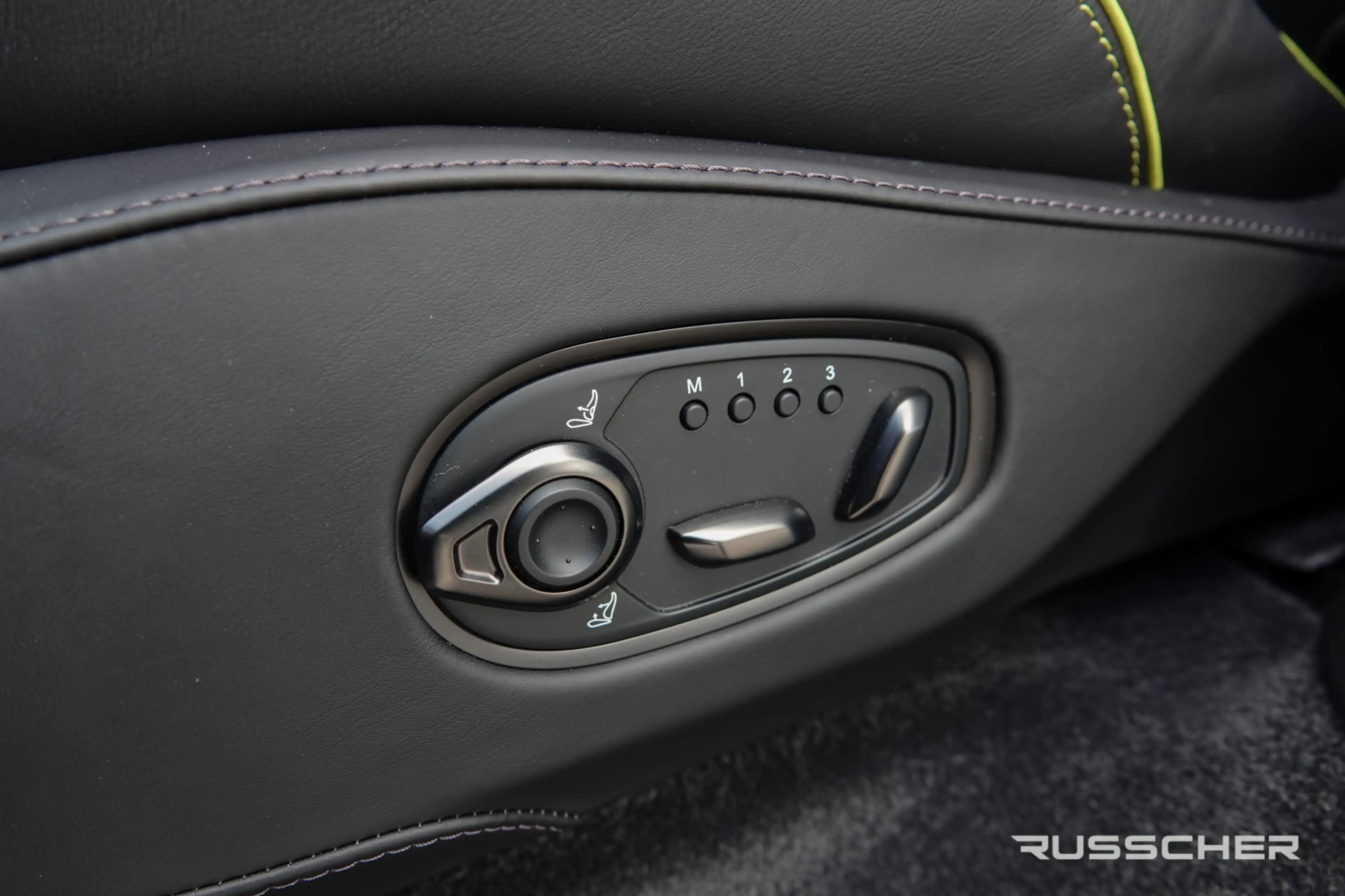 Aston Martin DBX 4.0 V8 707Pk Aut. | AMR24 | Luchtvering | Keramisc — photo 49