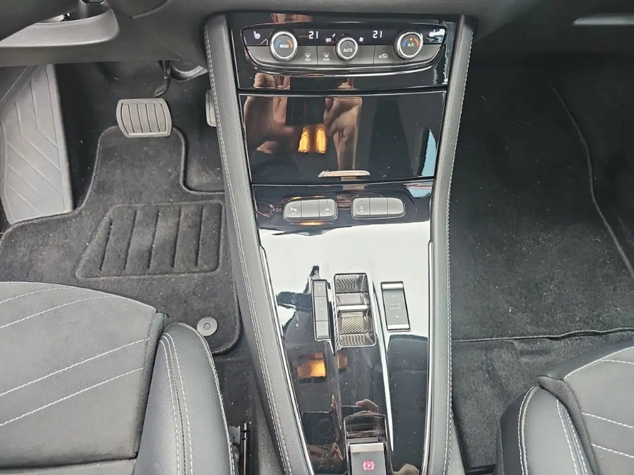 Opel Grandland GS 1.2 Turbo Leder LED Apple CarPlay Android Auto 14