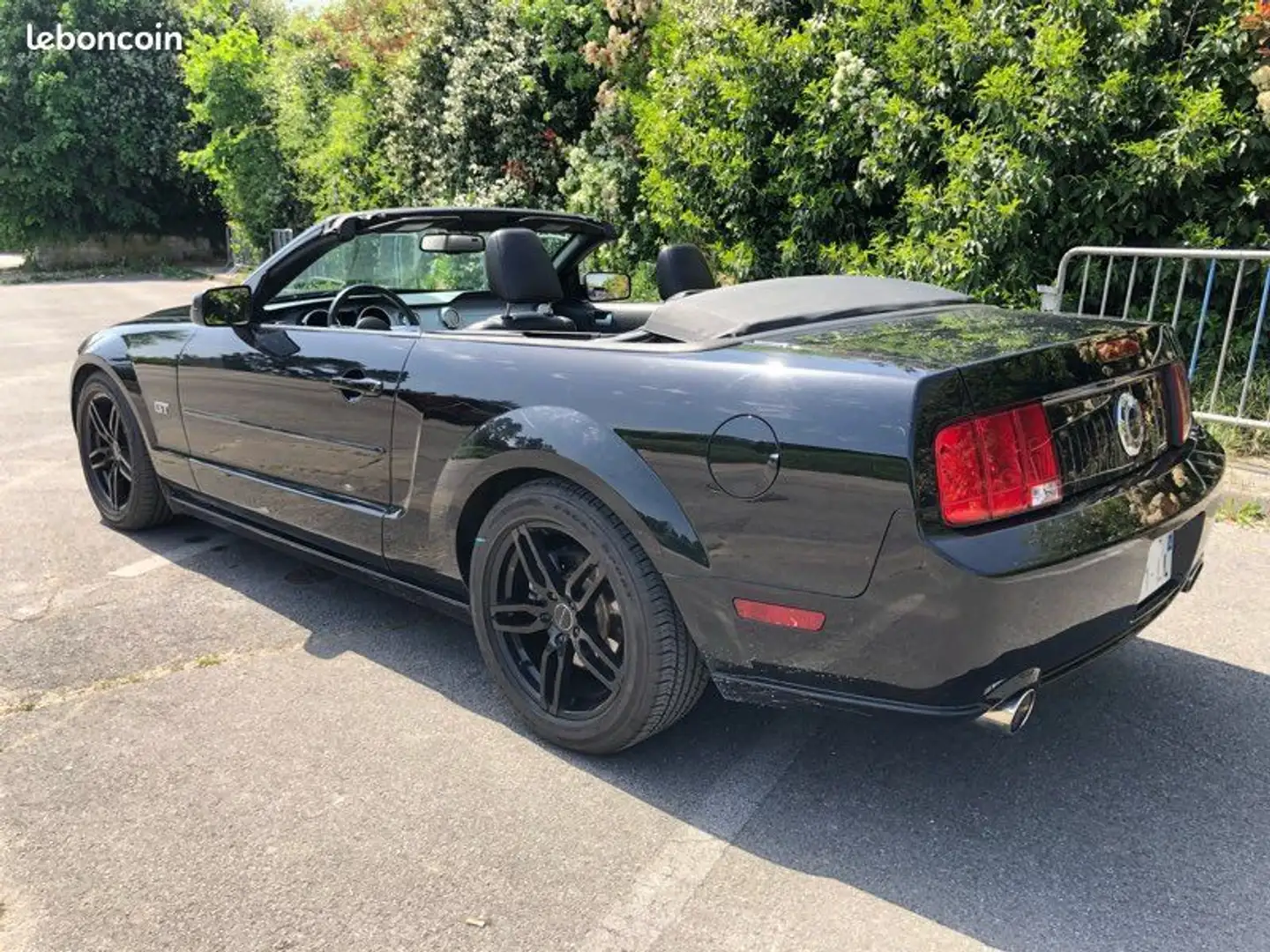 Ford Mustang GT CABRIOLET 4,6L V8 305 29990e - 2