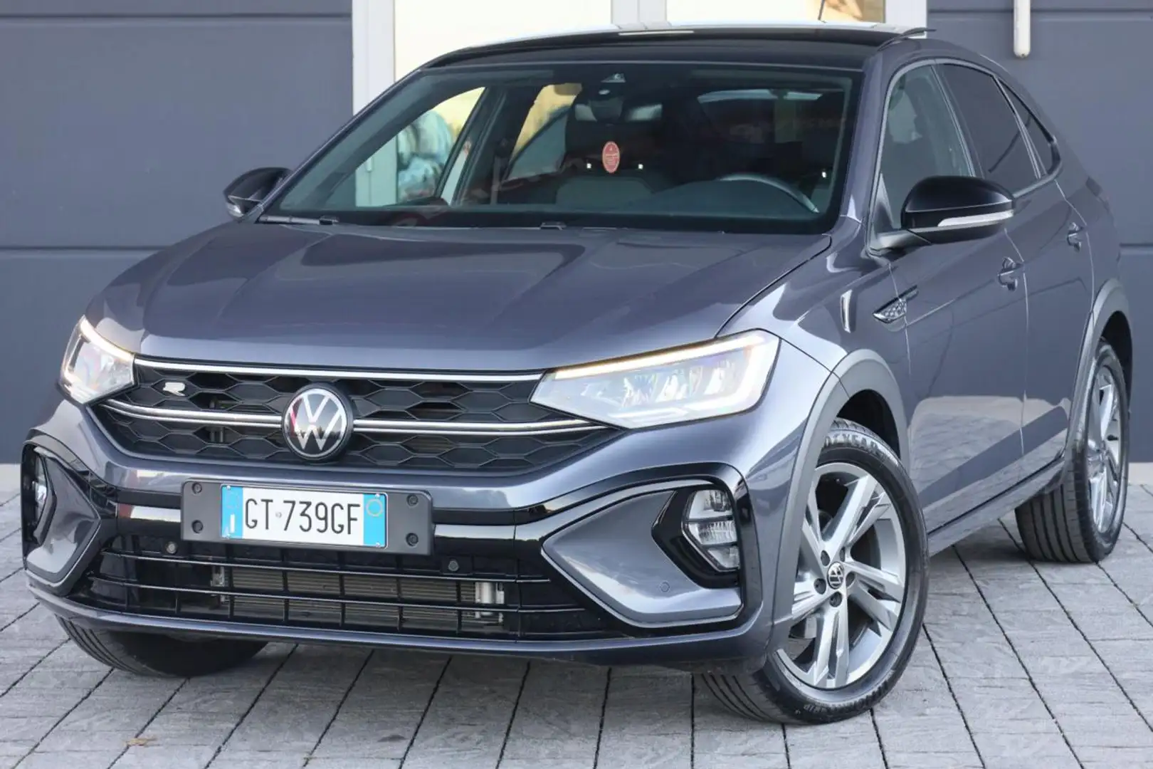 Volkswagen Taigo 1.0 TSI 110 CV DSG R-Line Grijs - 2