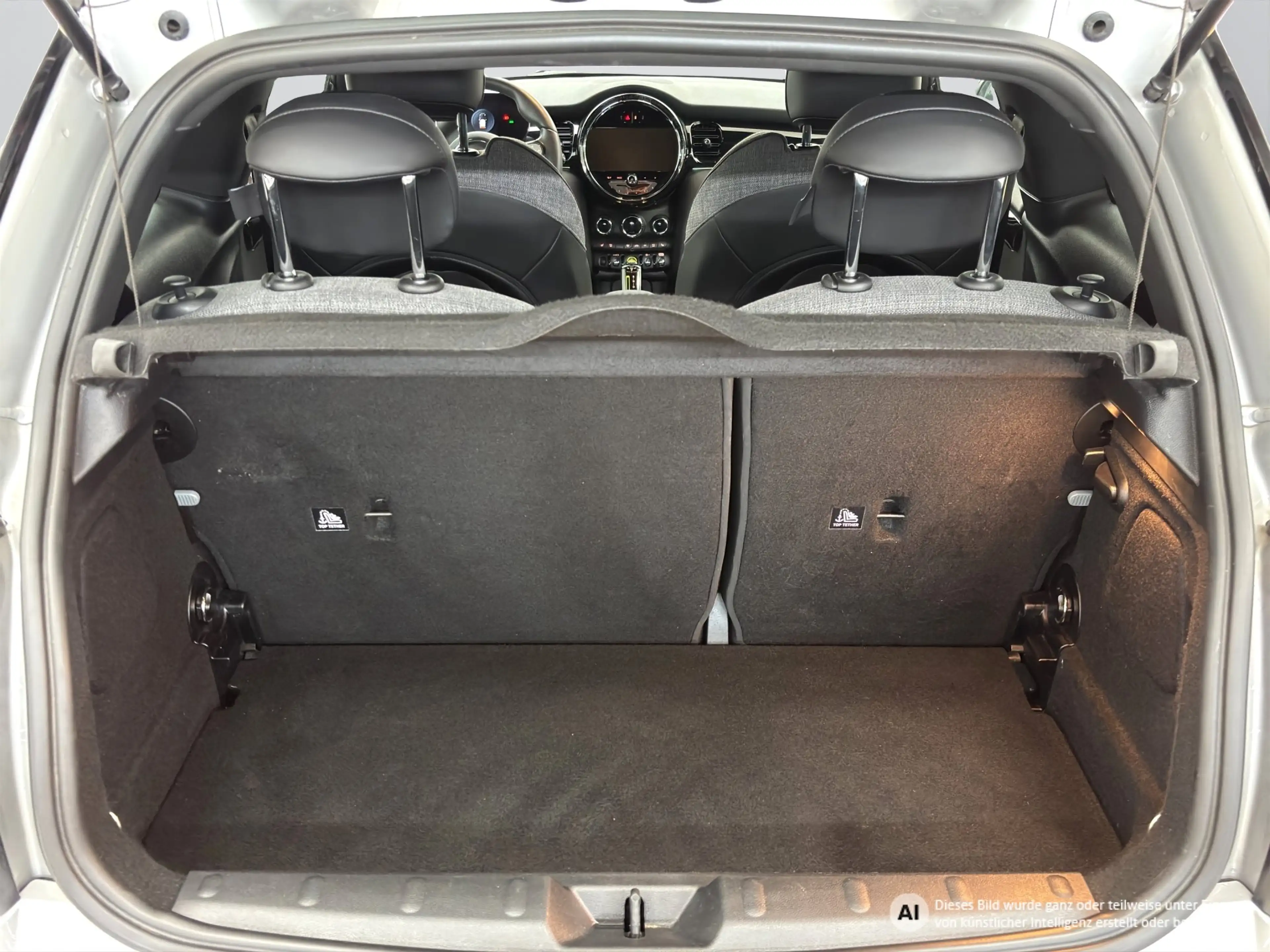 MINI Cooper SE 3-Türer [Classic Trim, Navi, LRH, RFK] — photo 12