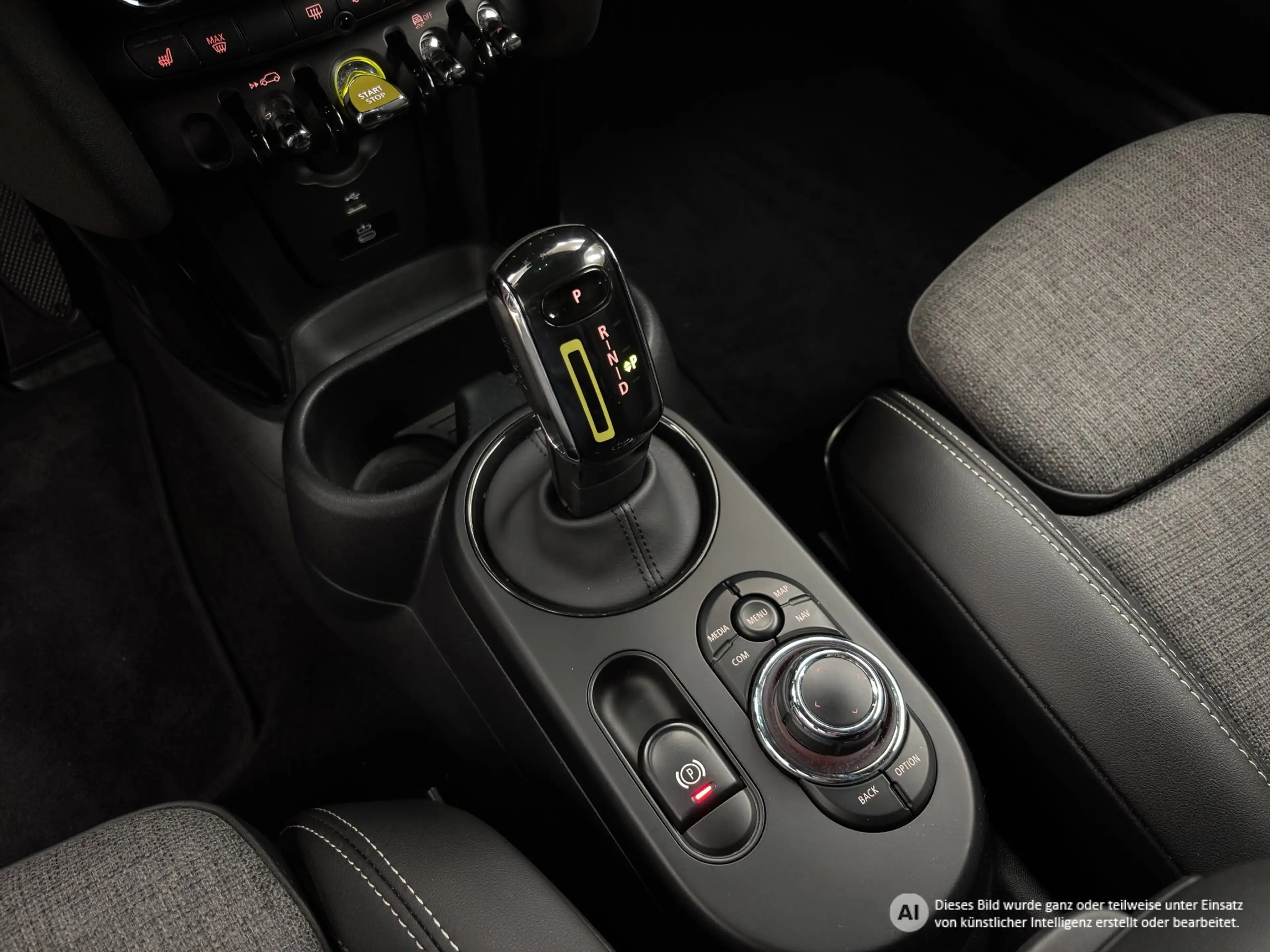 MINI Cooper SE 3-Türer [Classic Trim, Navi, LRH, RFK] — photo 15