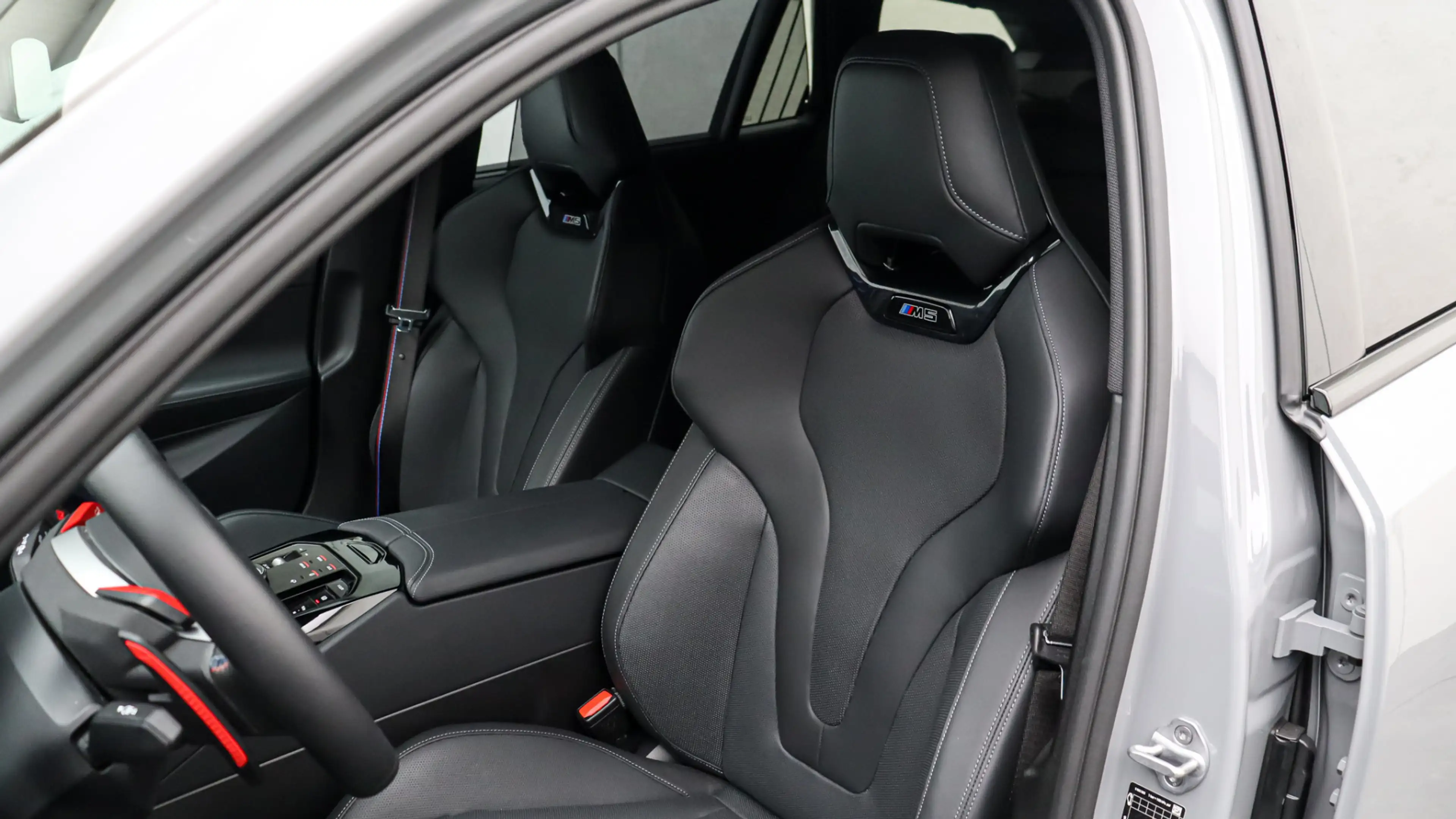BMW M5 Touring M Performance | Akrapovic | Eventuri | M D — photo 9