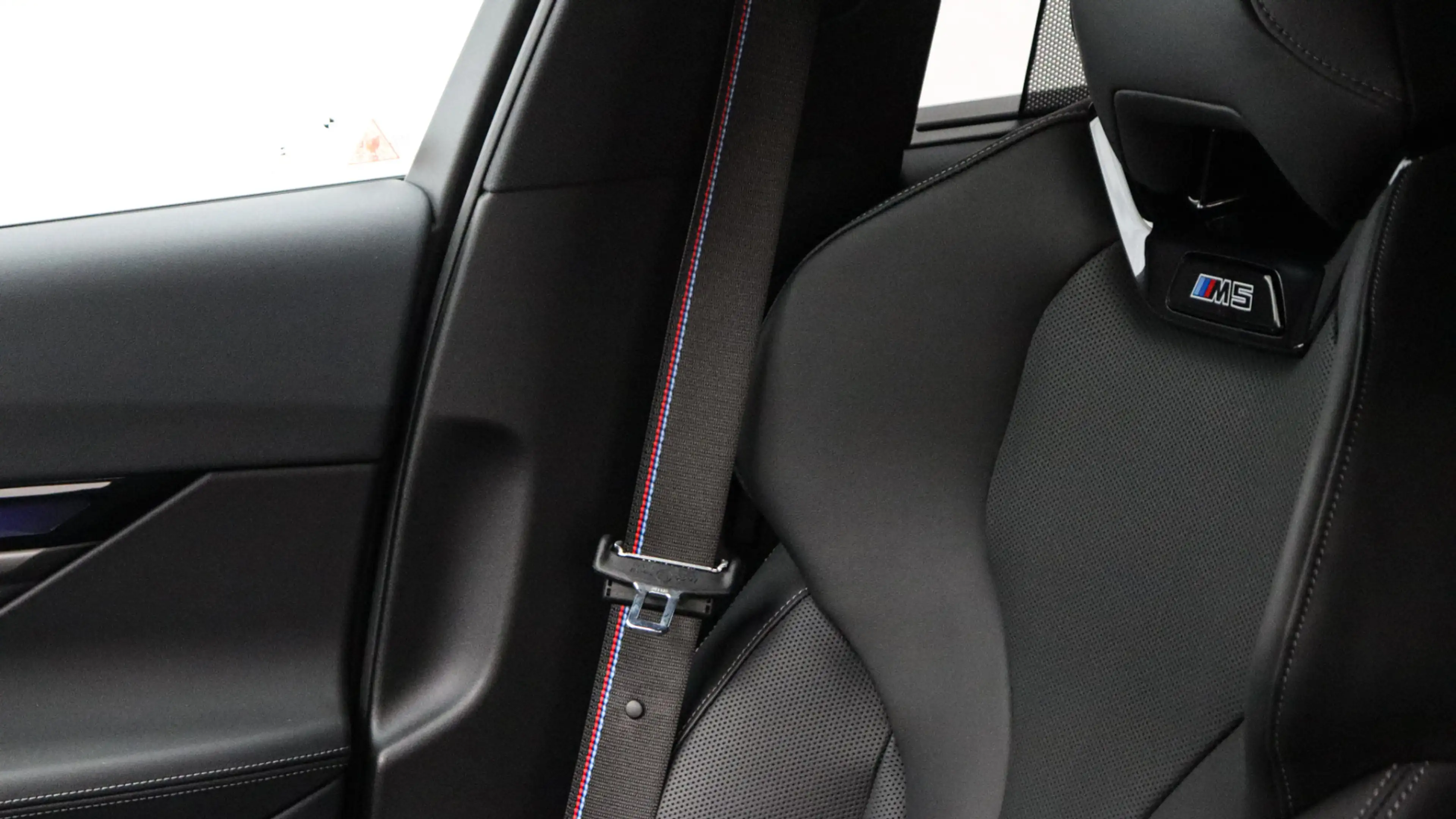 BMW M5 Touring M Performance | Akrapovic | Eventuri | M D — photo 36