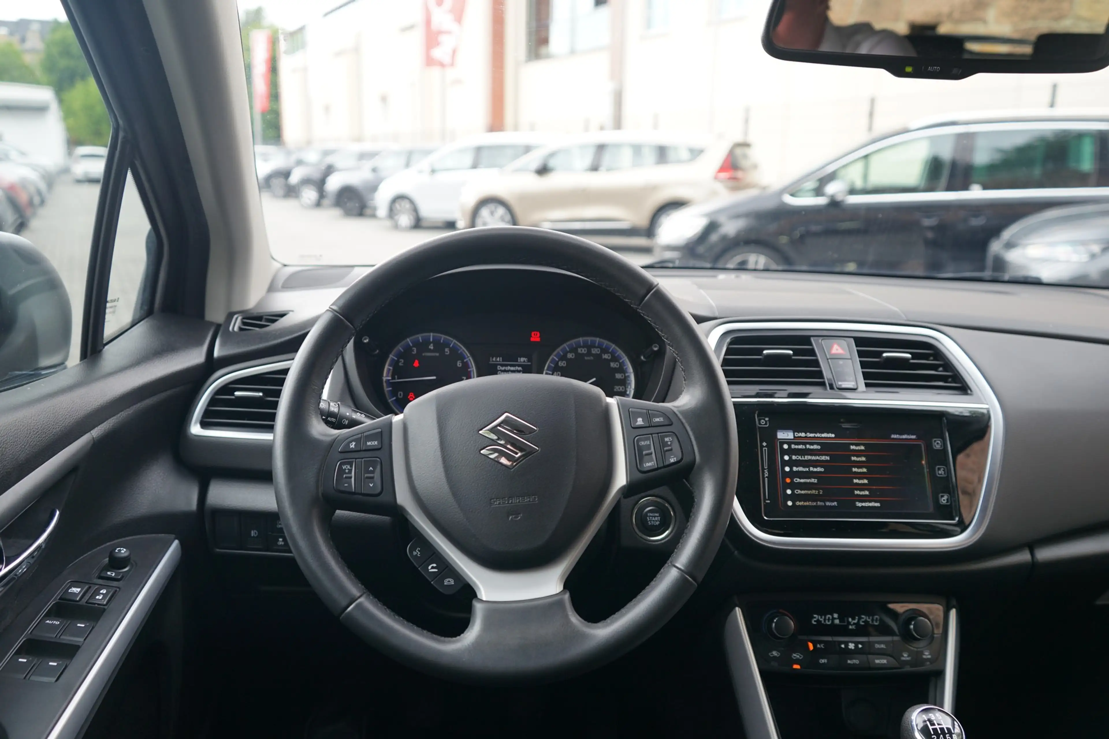Suzuki SX4 S-Cross 1.4 Boosterjet mHev LED Kamera ACC — photo 11