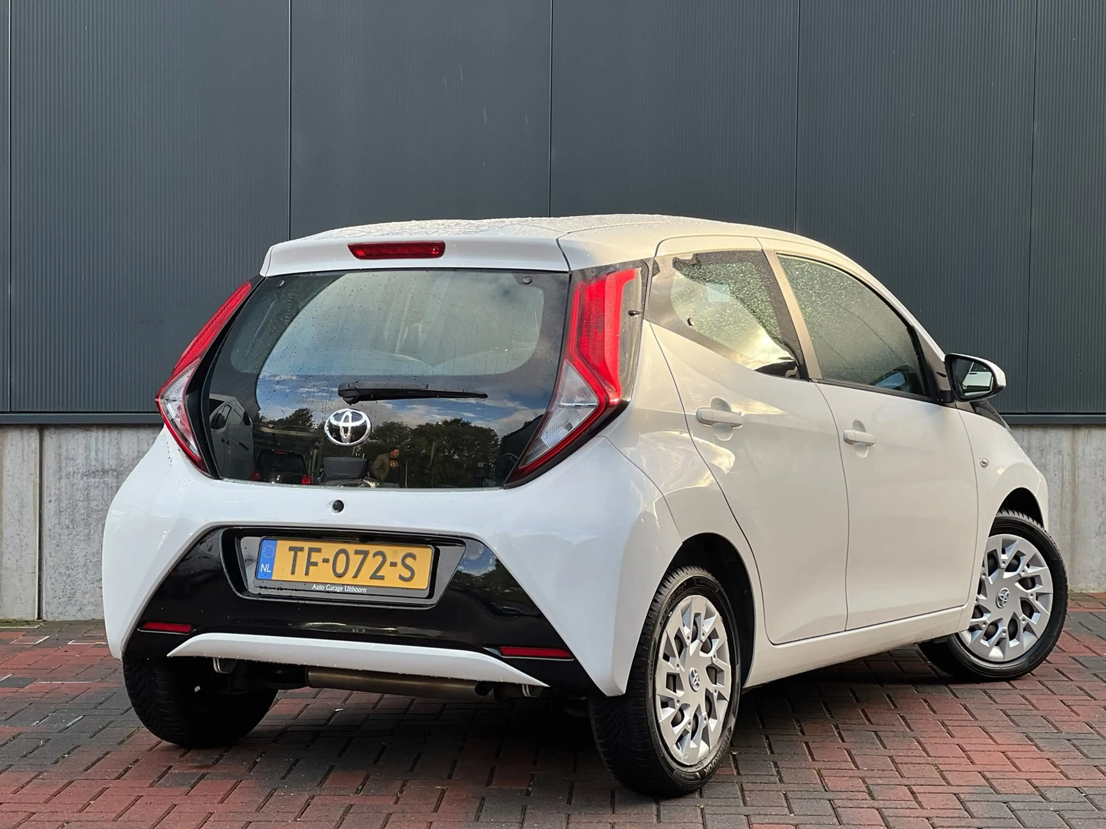 Toyota Aygo 1.0 VVT-i x-play * Cruise * Led * Cam * Airco * Go — photo 4