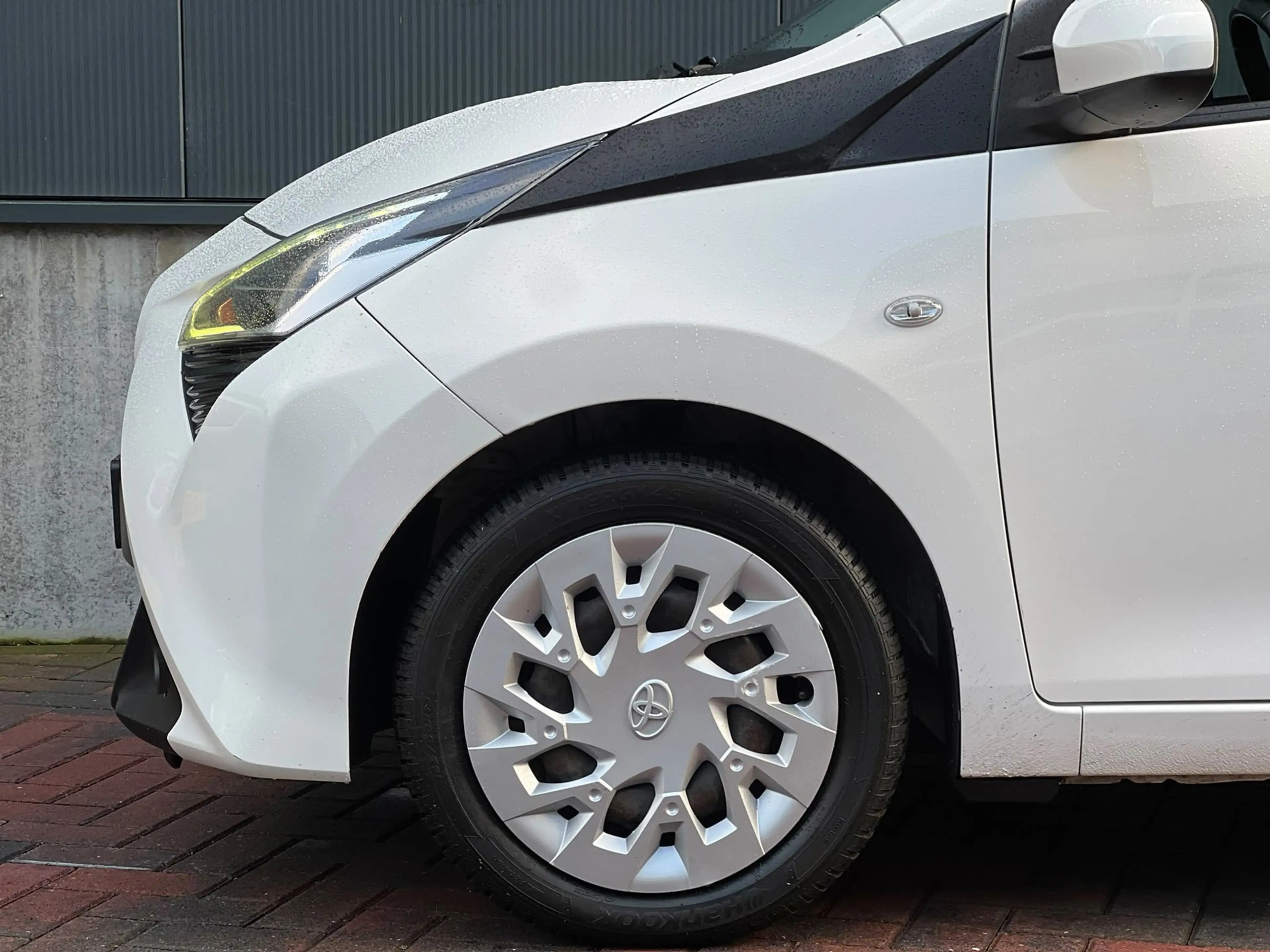 Toyota Aygo 1.0 VVT-i x-play * Cruise * Led * Cam * Airco * Go — photo 5