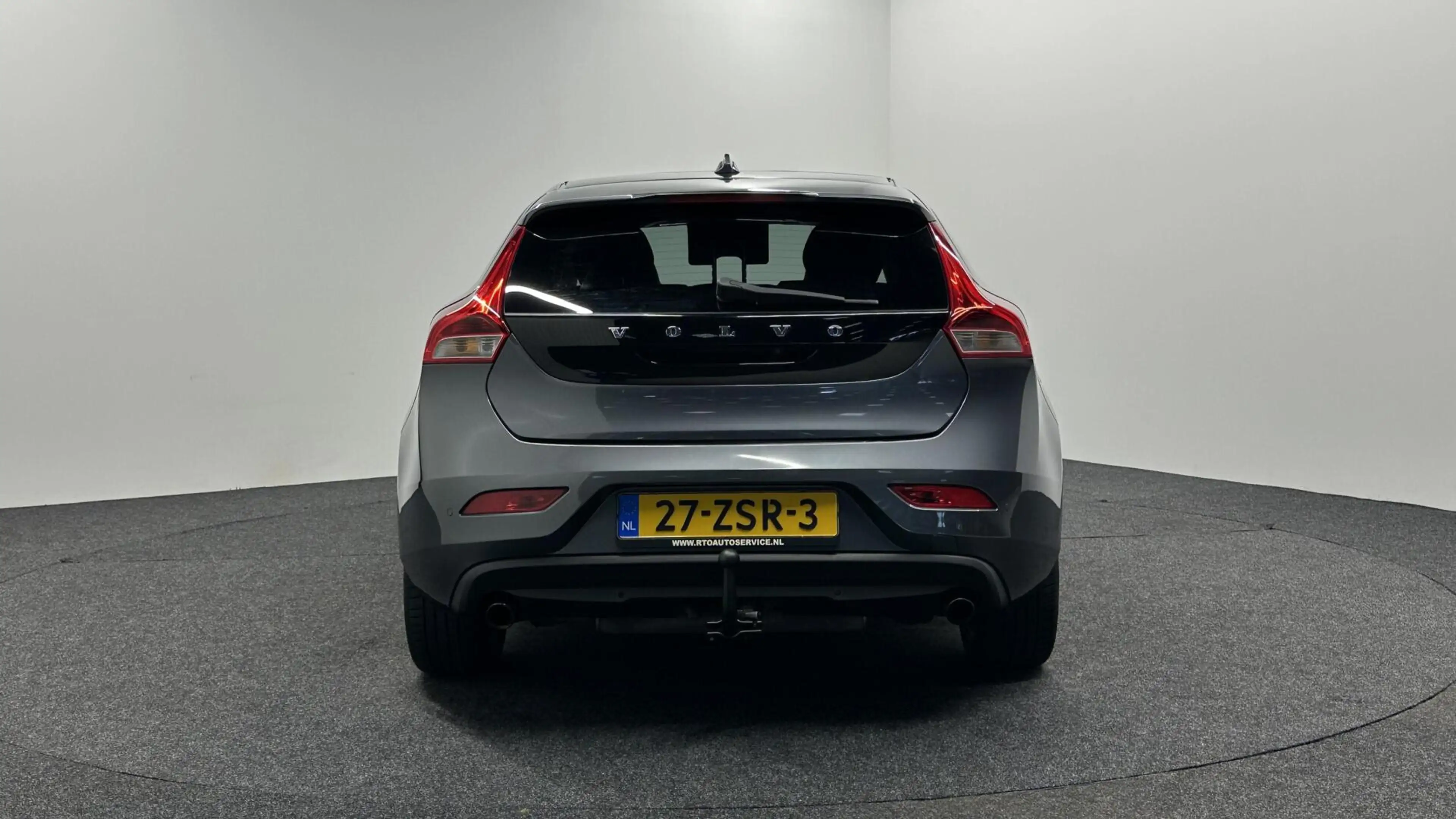 Volvo V40 1.6 T3 Summum PANO LEER CAMERA NAVIGATIE ECC CRUIS — photo 7