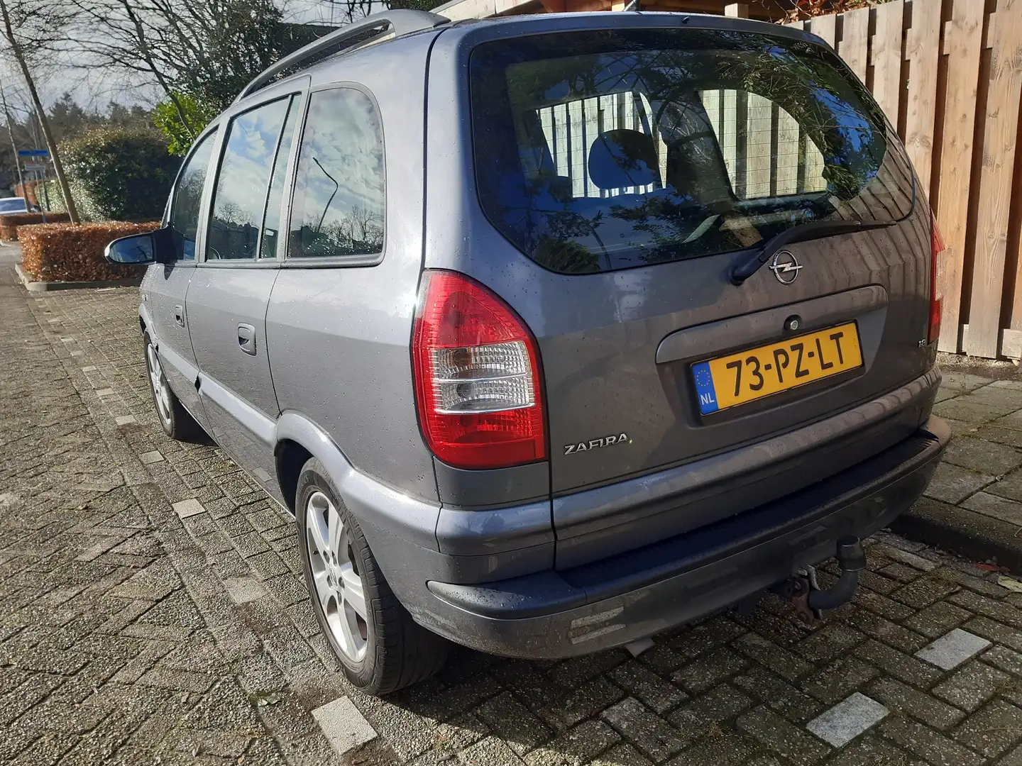 Opel Zafira Zafira 1.8-16V Maxx Grijs - 1