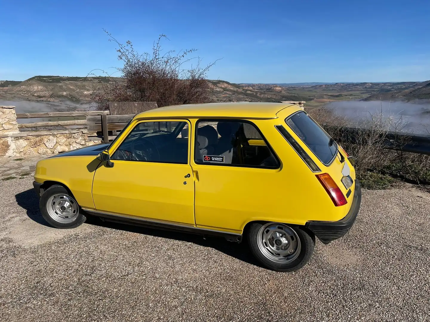 Renault R 5 Yellow - 2
