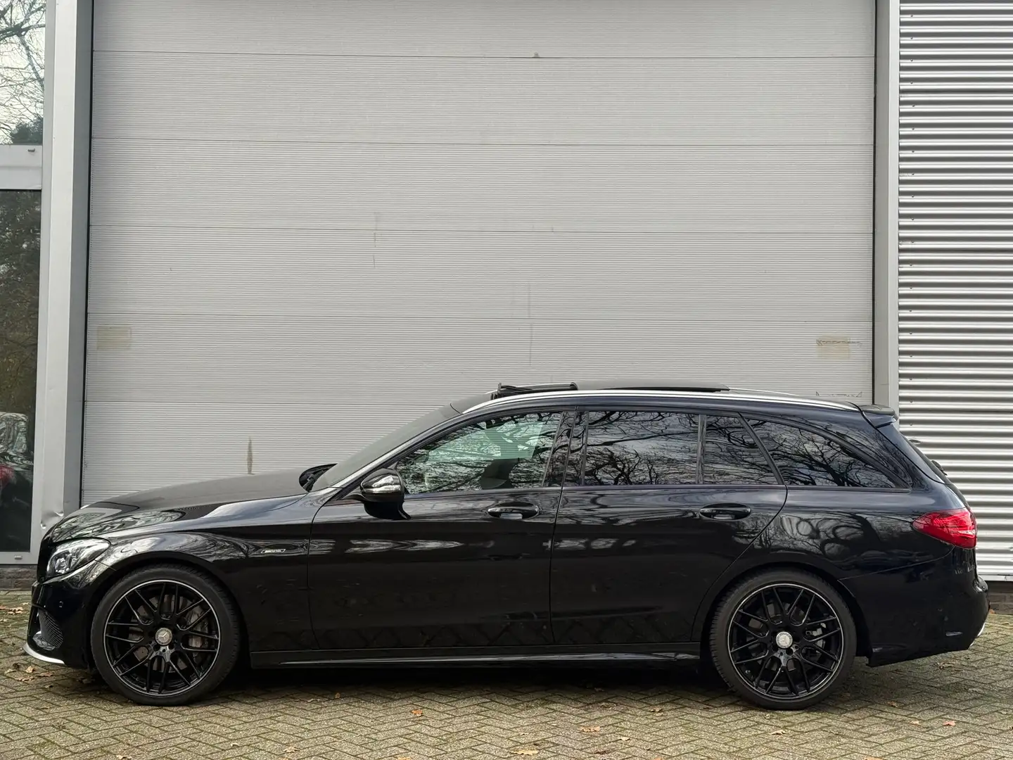 Mercedes-Benz C 43 AMG Estate 450 / C43 4MATIC l Pano l Headup l Camera l Noir - 2