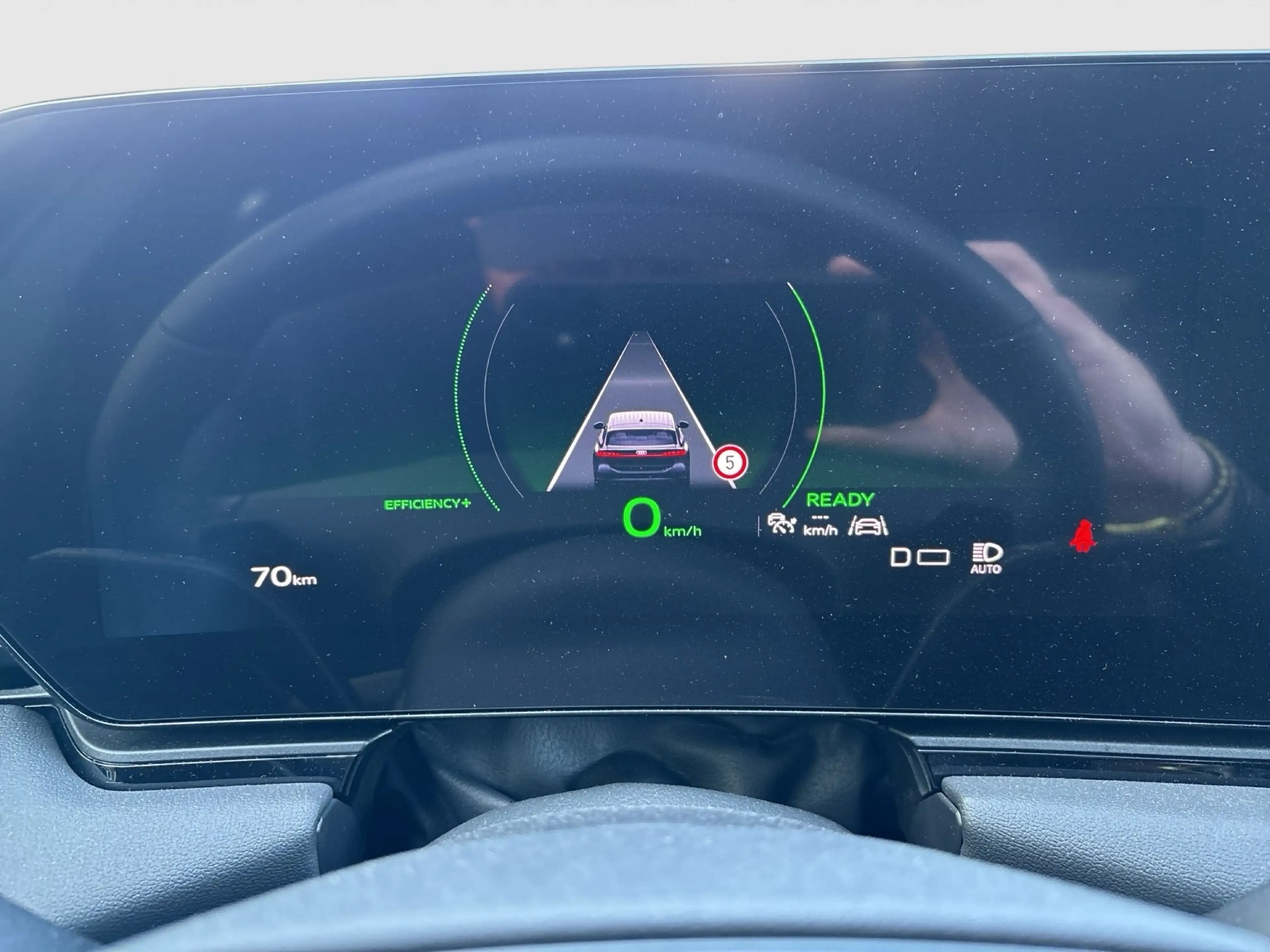 Audi A6 e-tron Avant advanced AHK 360°CAM ACC LM20 — photo 13