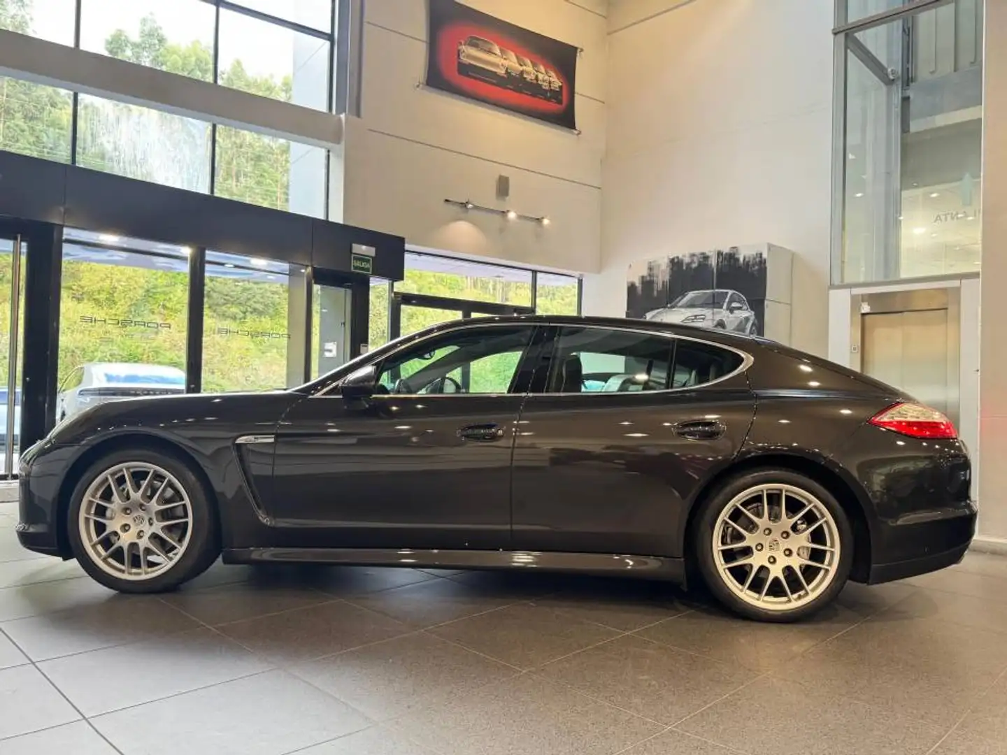 Porsche Panamera 4S Aut. Gris - 2