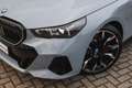 BMW 550 5 Serie 550e xDrive M Sport Automaat / Panoramadak Gris - thumbnail 34