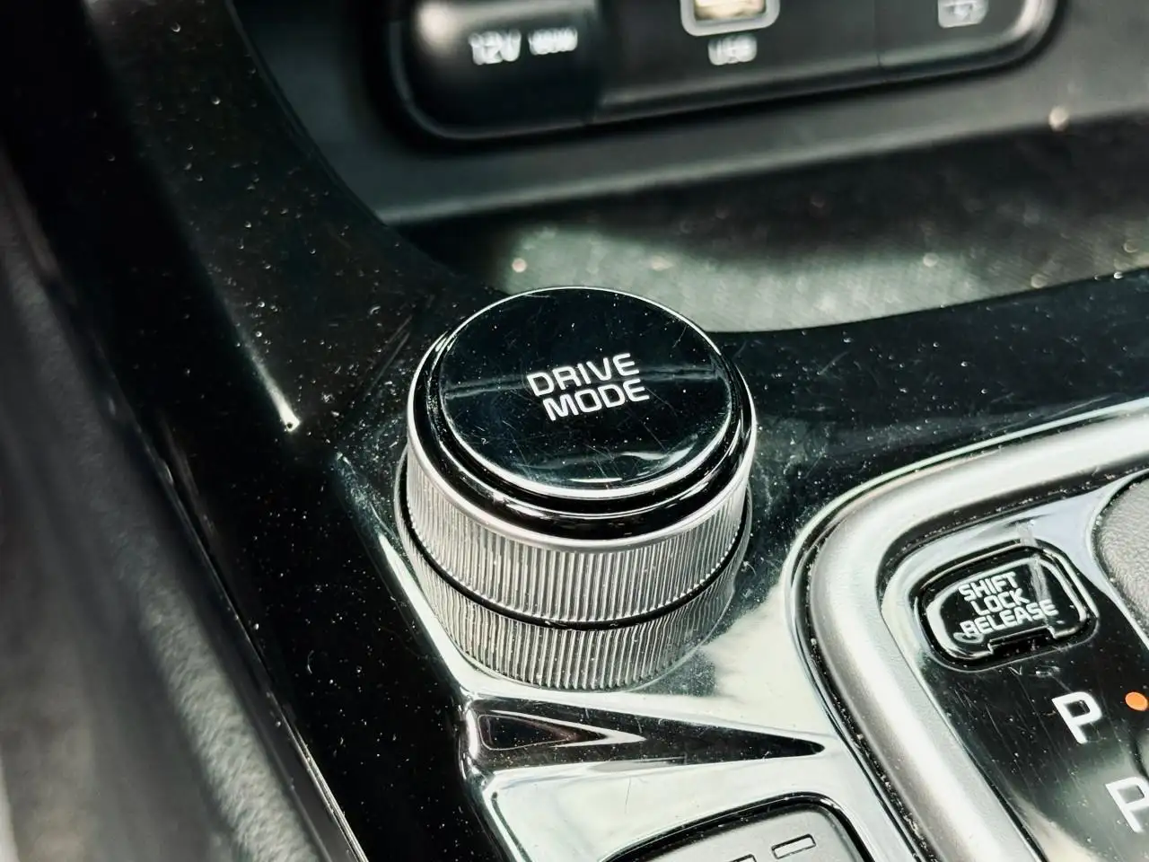 Kia Seltos снимка Kia Seltos