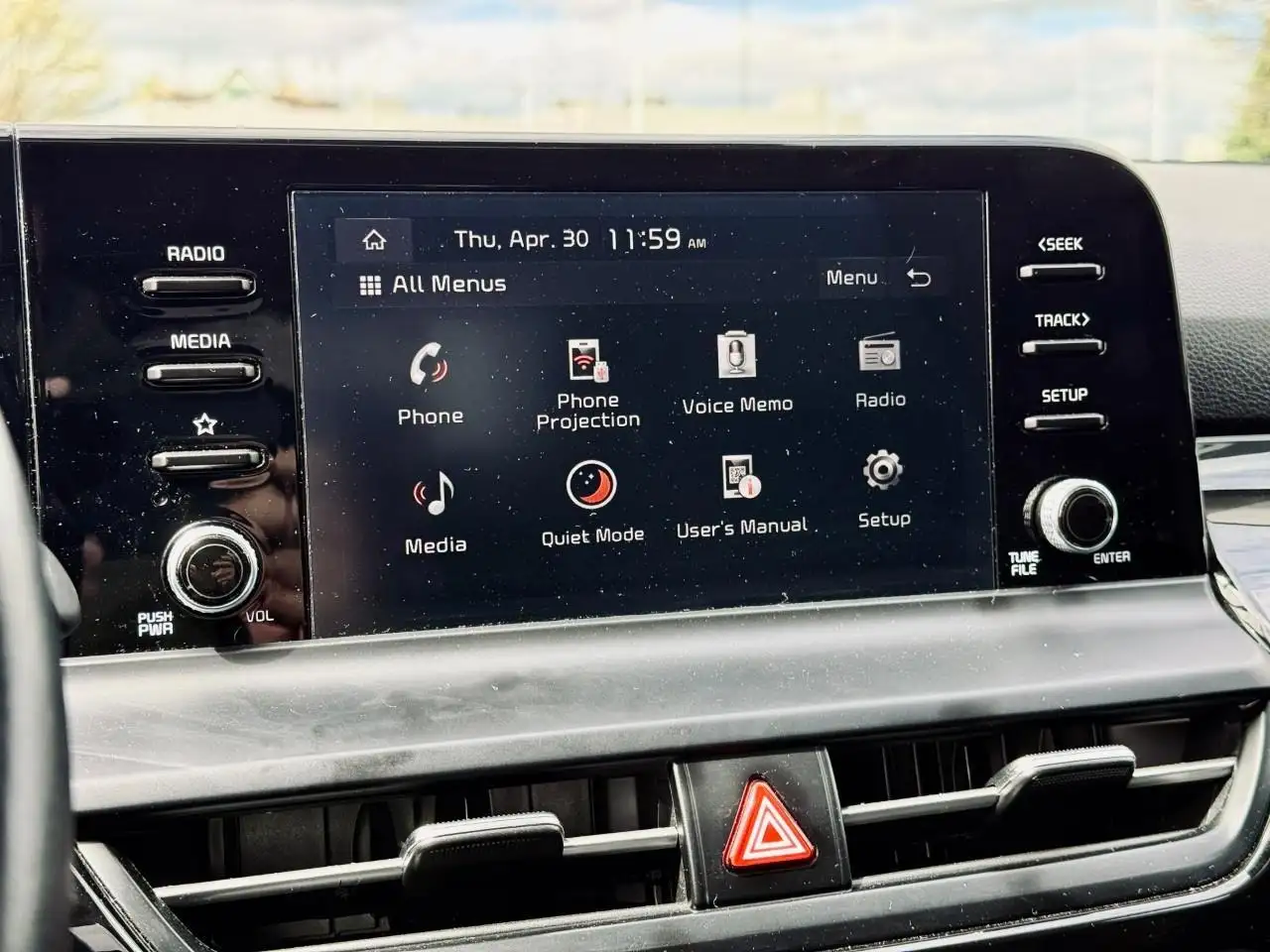 Kia Seltos снимка Kia Seltos