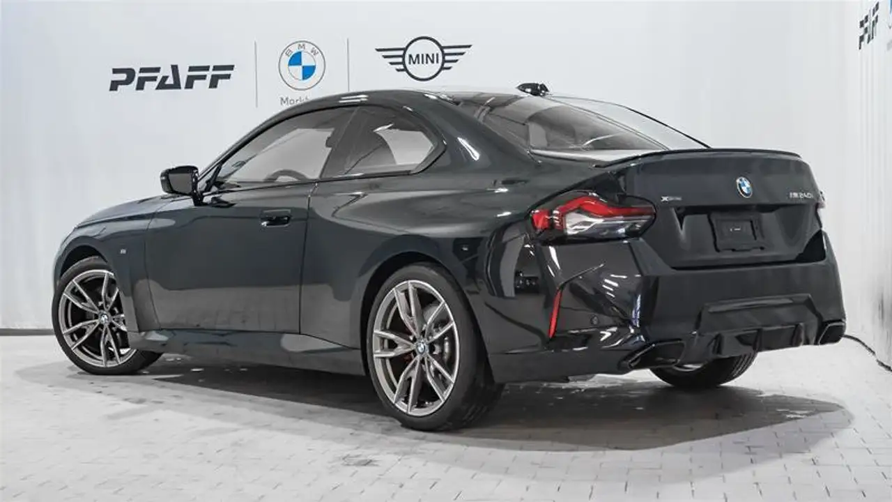 BMW 2 Series снимка BMW 2 Series