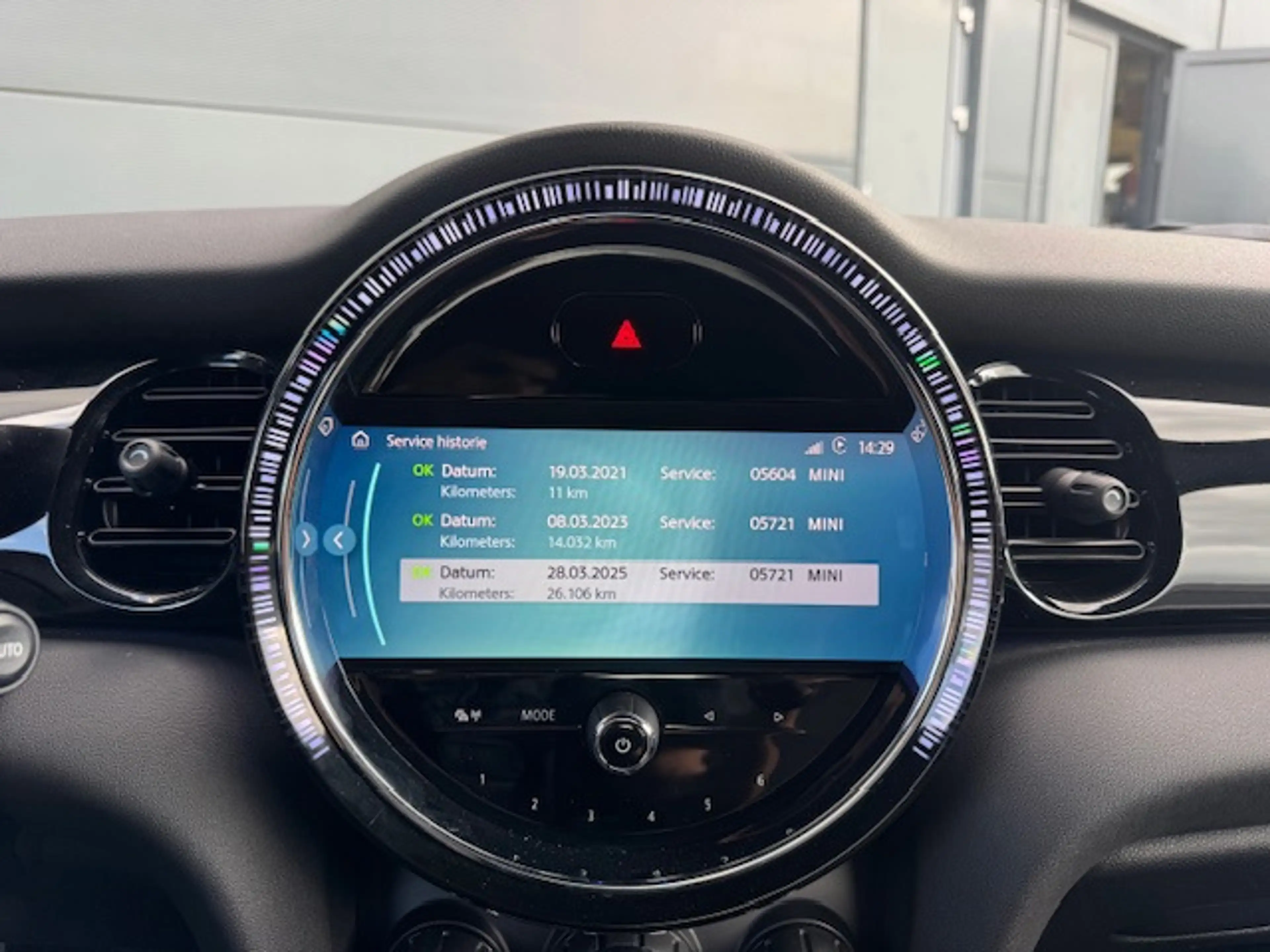 MINI Cooper SE Electric *carplay *navi *stoelverw. *17 inch — photo 28