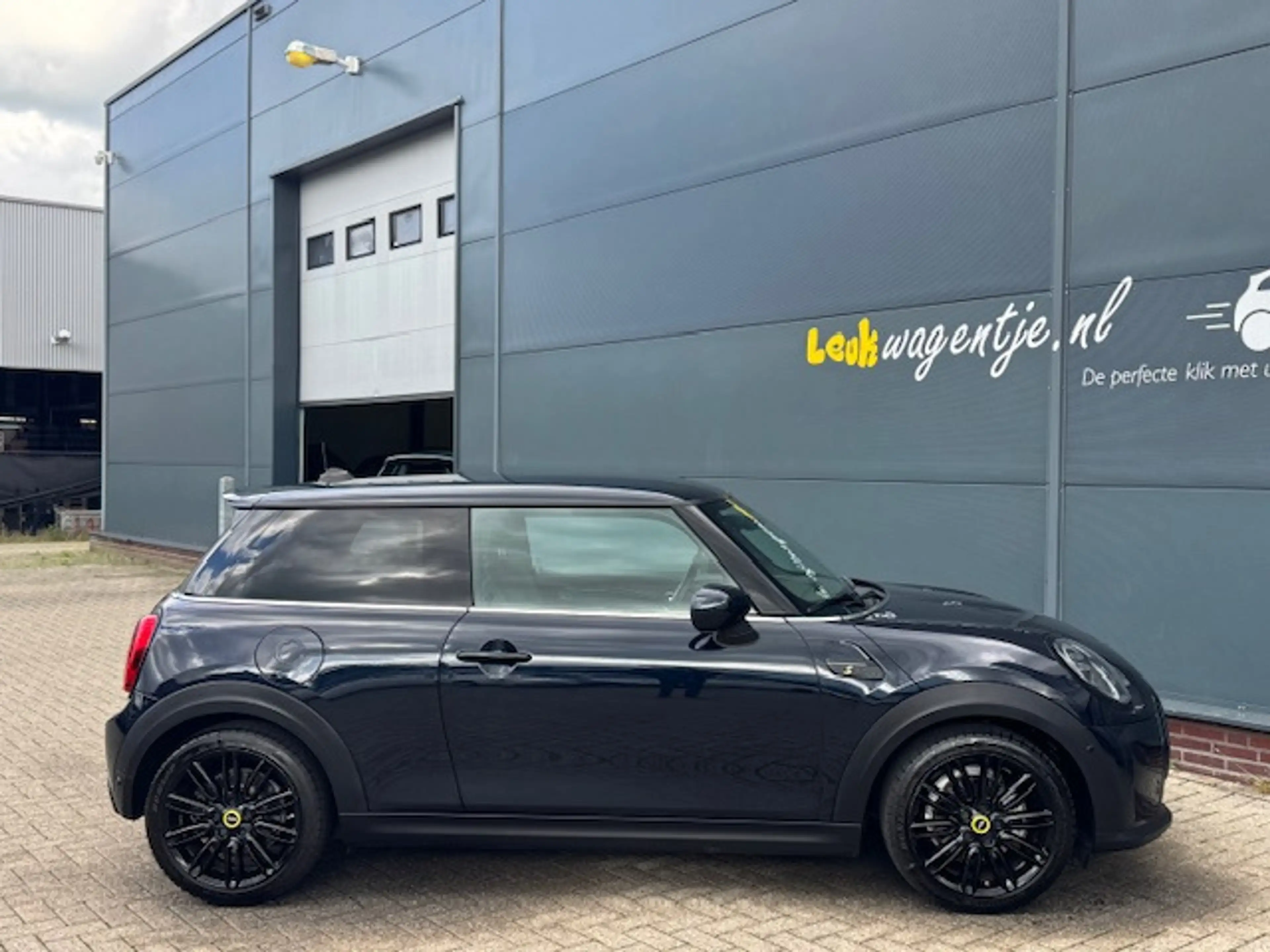 MINI Cooper SE Electric *carplay *navi *stoelverw. *17 inch — photo 7