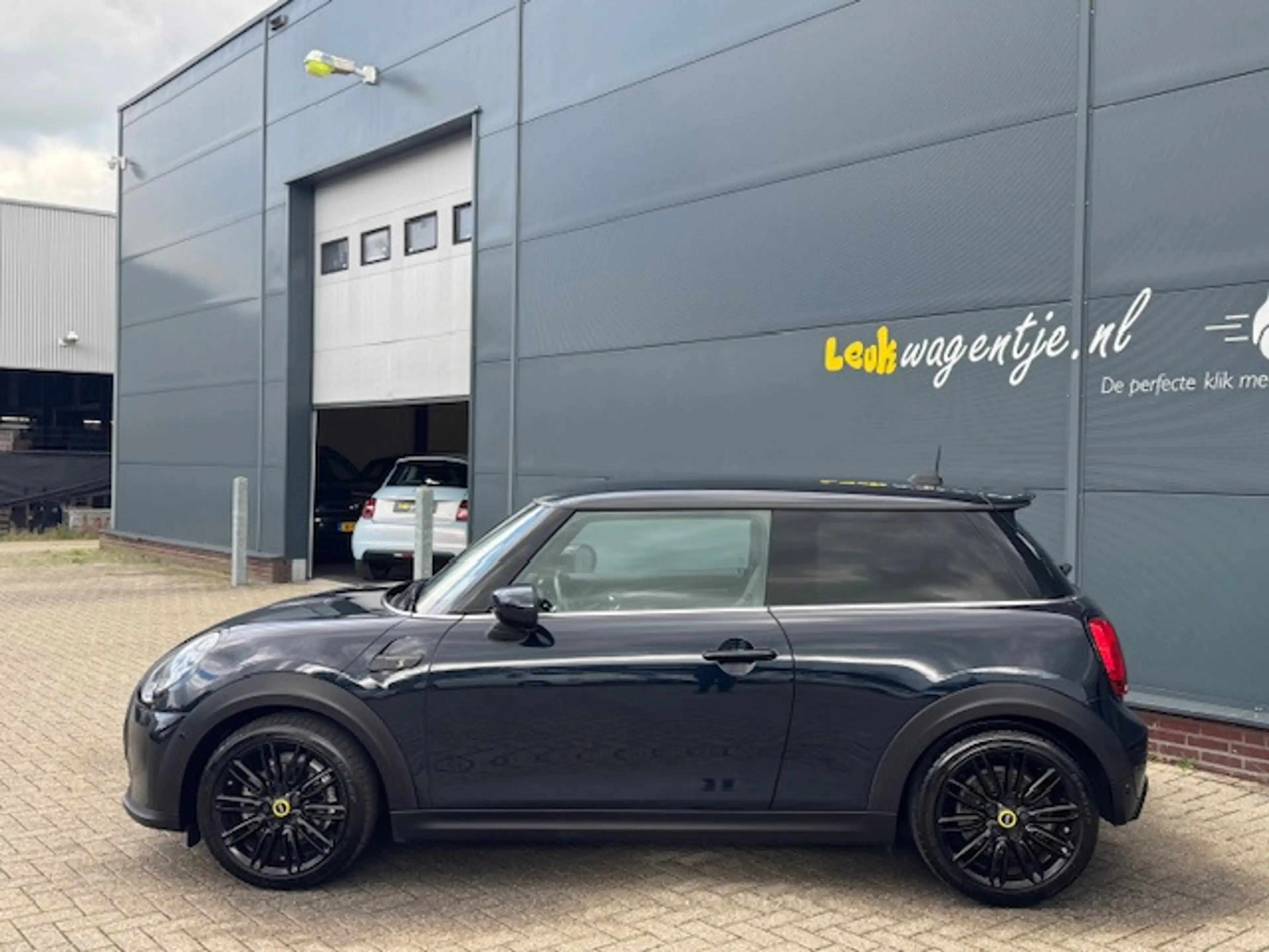 MINI Cooper SE Electric *carplay *navi *stoelverw. *17 inch — photo 6