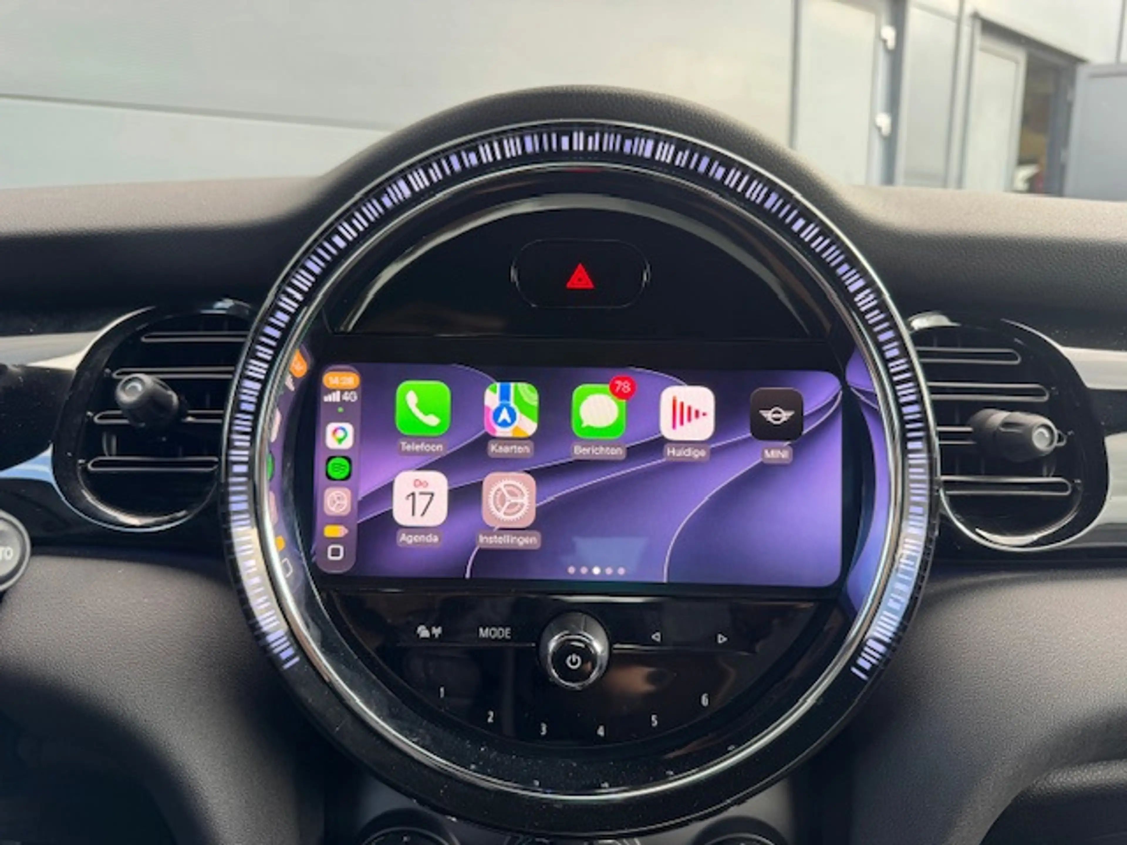 MINI Cooper SE Electric *carplay *navi *stoelverw. *17 inch — photo 24