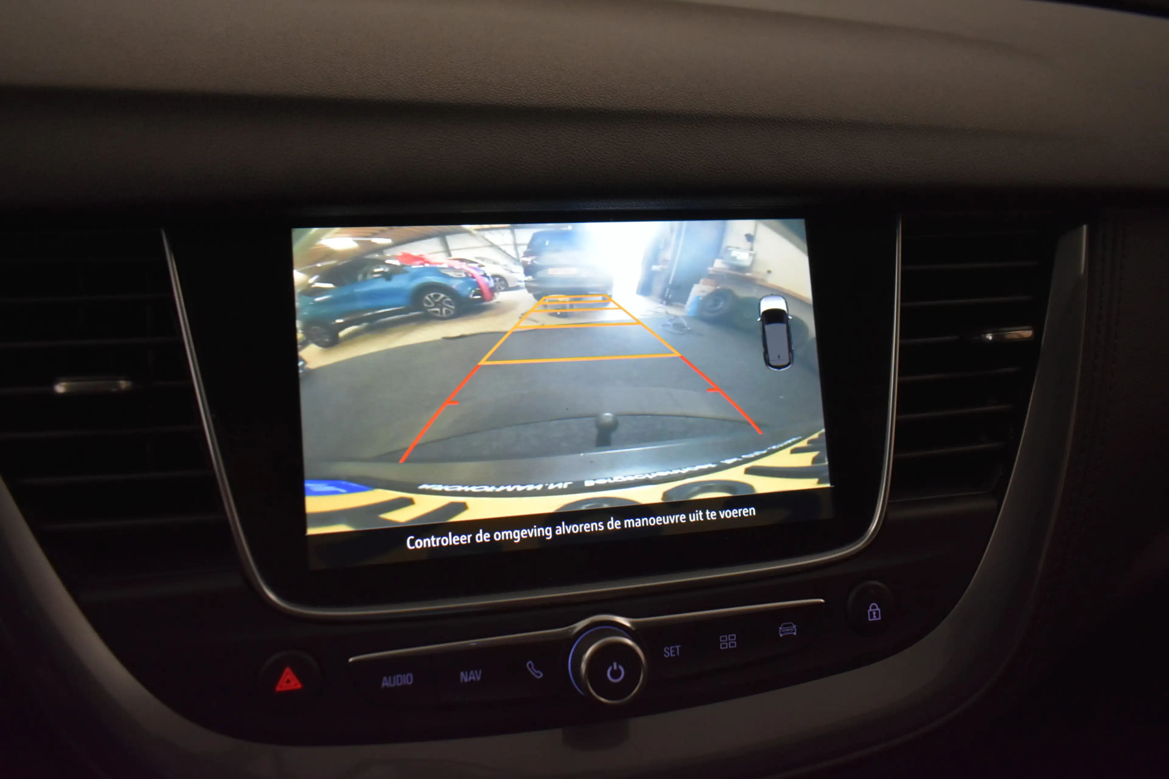 Opel Grandland X 1.2 Turbo B-Tone Executive Camera Trekh — photo 2