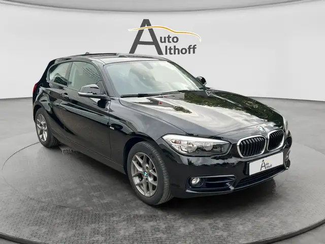 BMW 120 i Sport Line AHK SHZ PARK TEMP KLIMA