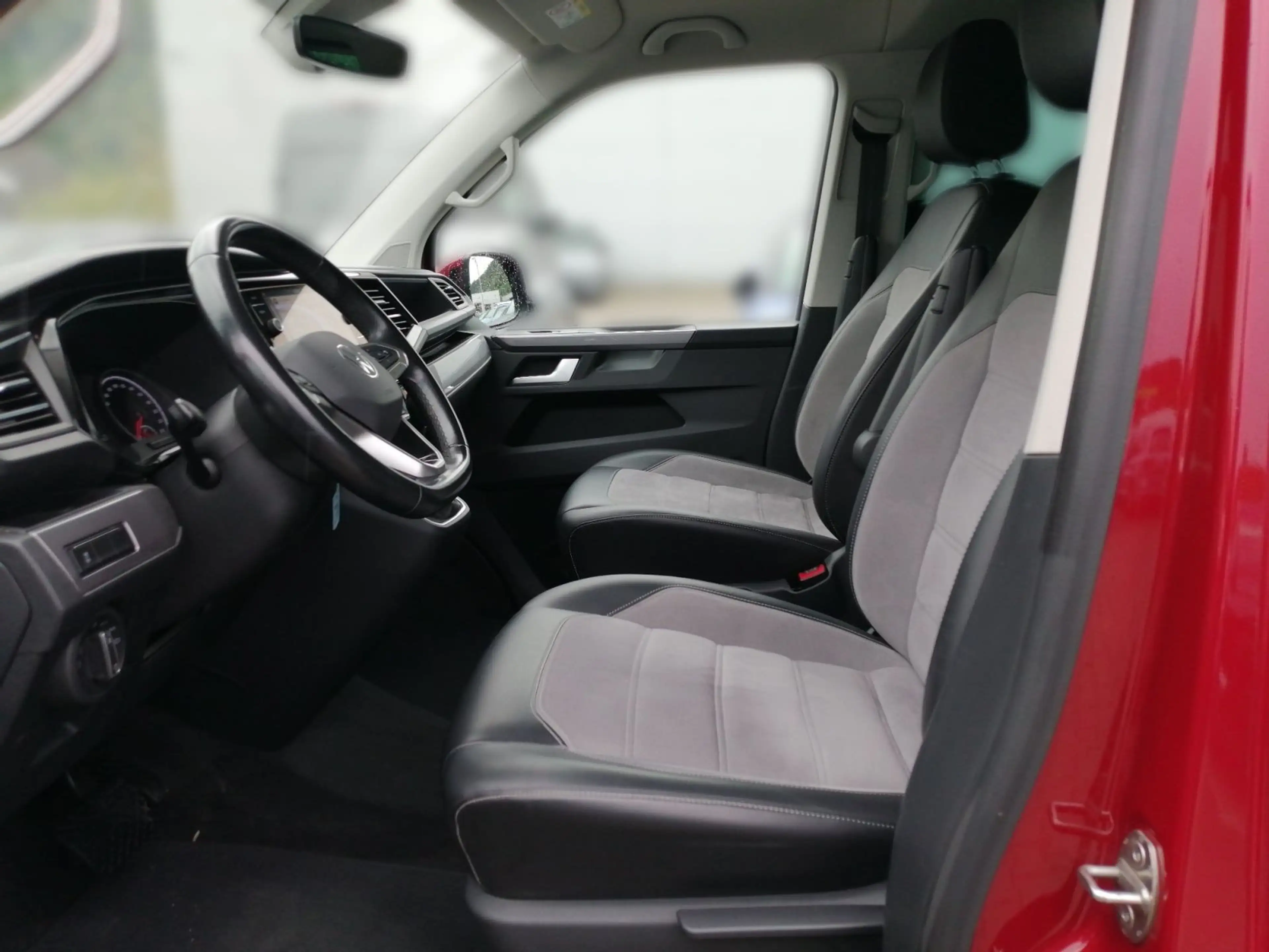 Volkswagen T6.1 Multivan Gen. Six 4M DSG AHK 2x Schiebe Cam — photo 13