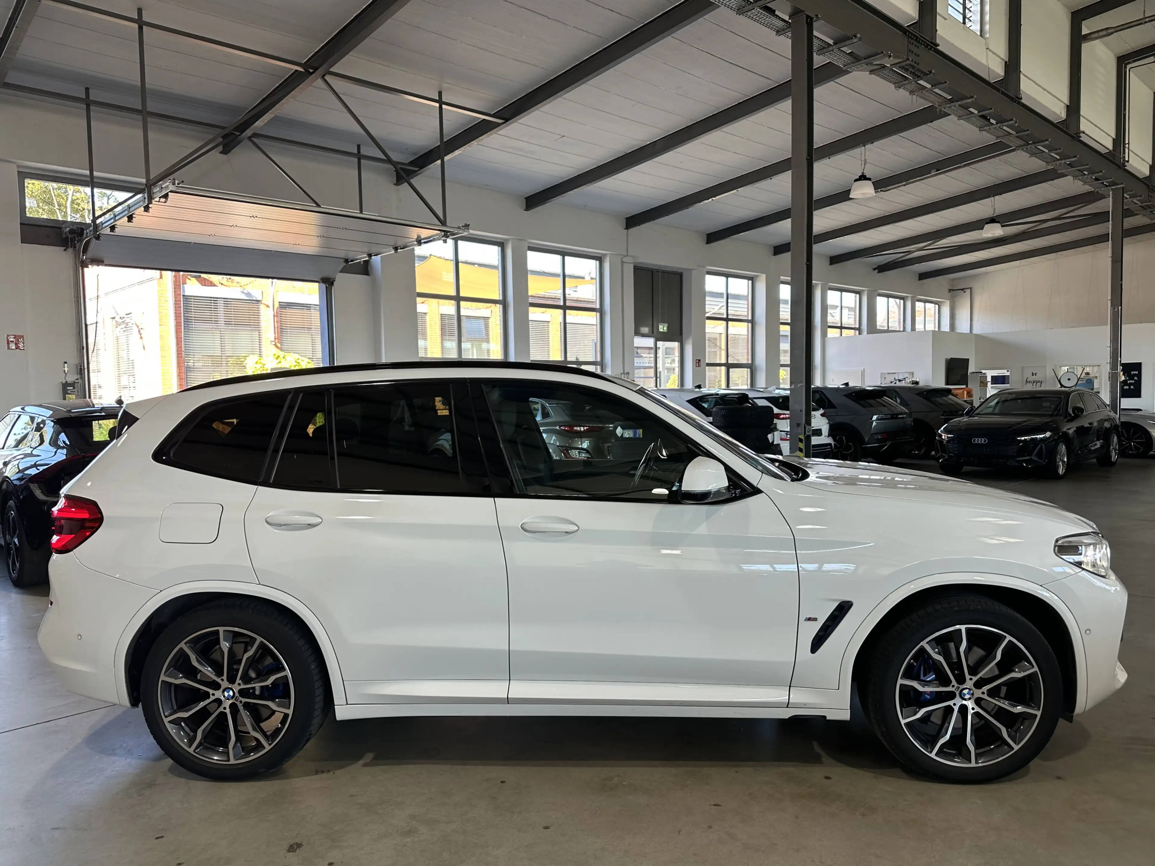 BMW X3 xDrive 30e M Sport Laser Pano HUD AHK ACC 20 — photo 5