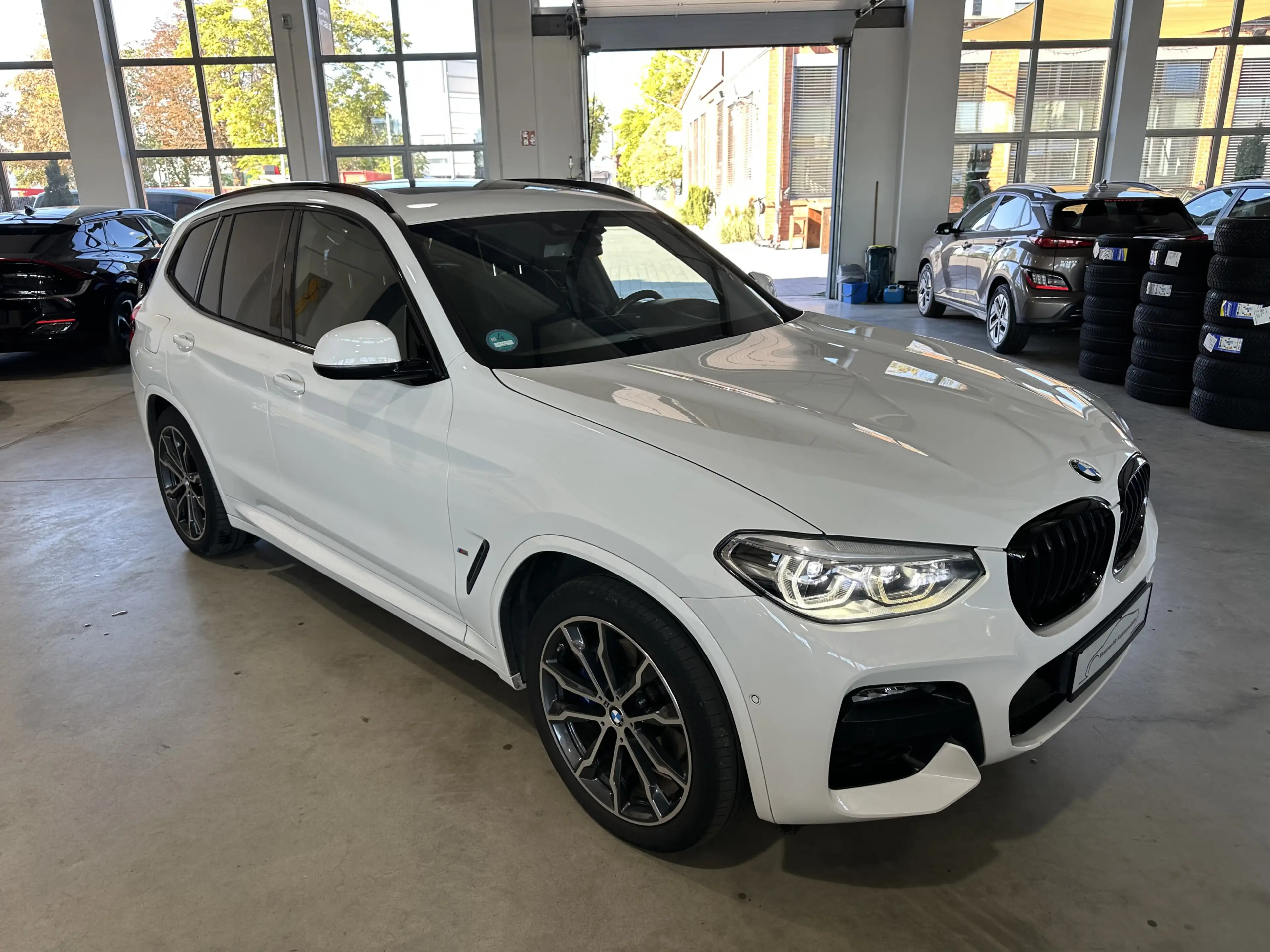 BMW X3 xDrive 30e M Sport Laser Pano HUD AHK ACC 20 — photo 4