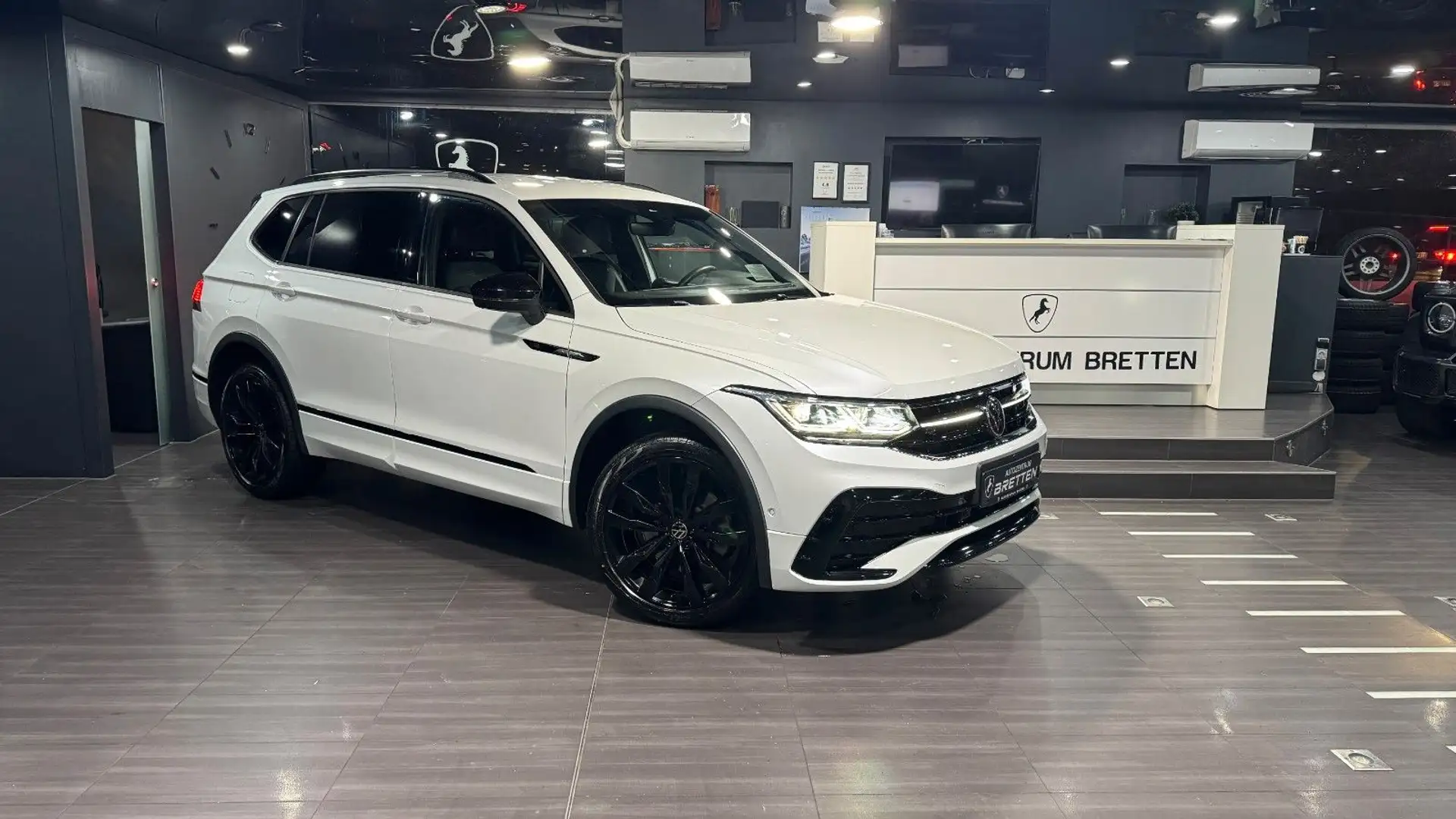 Volkswagen Tiguan Allspace R-Line Black Style*4M*Matrix*20 Wit - 1