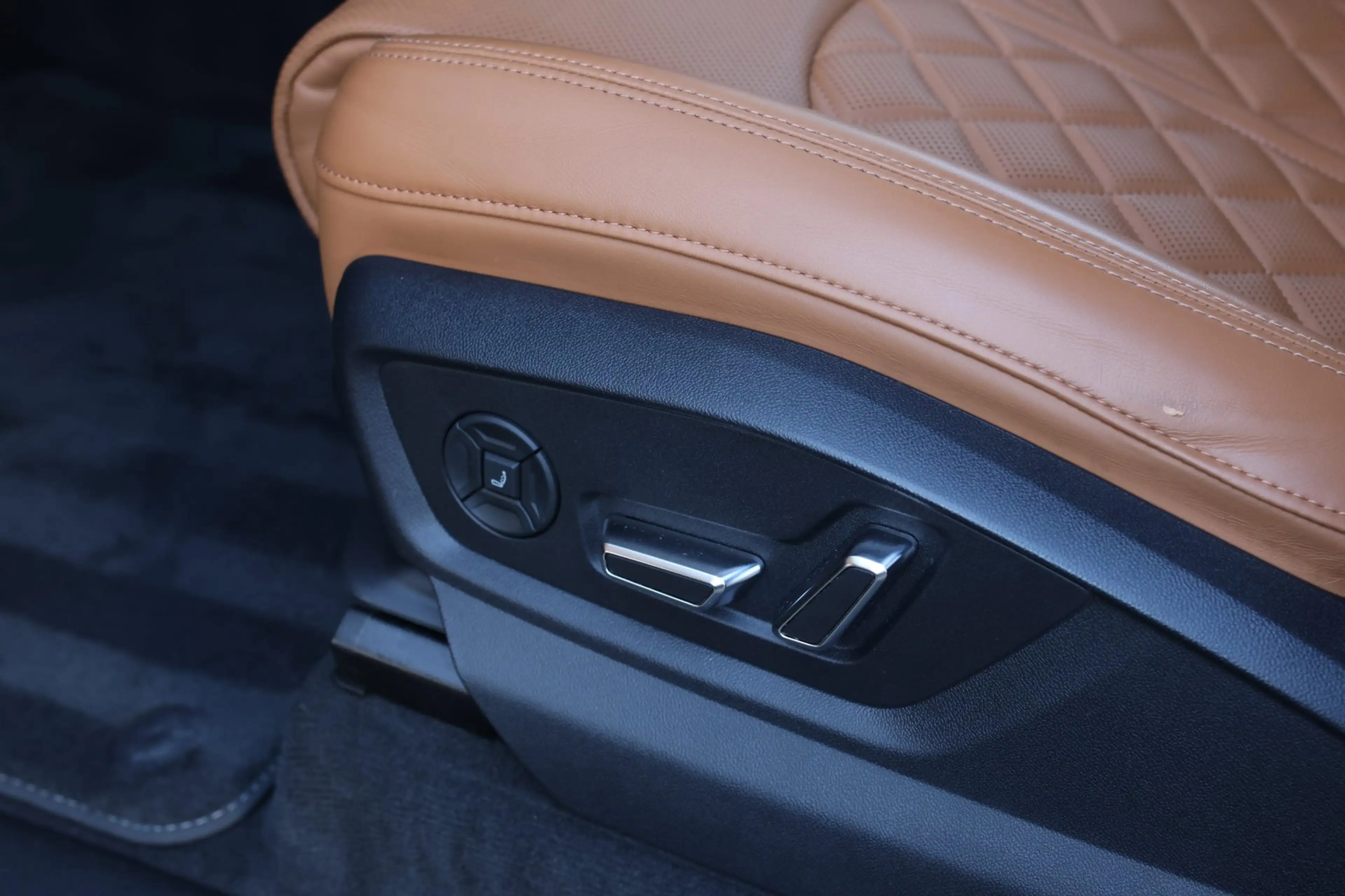 Audi Q7 55 TFSI e Quattro S-Line *Pano*B&O Advanced*Audi E — photo 44