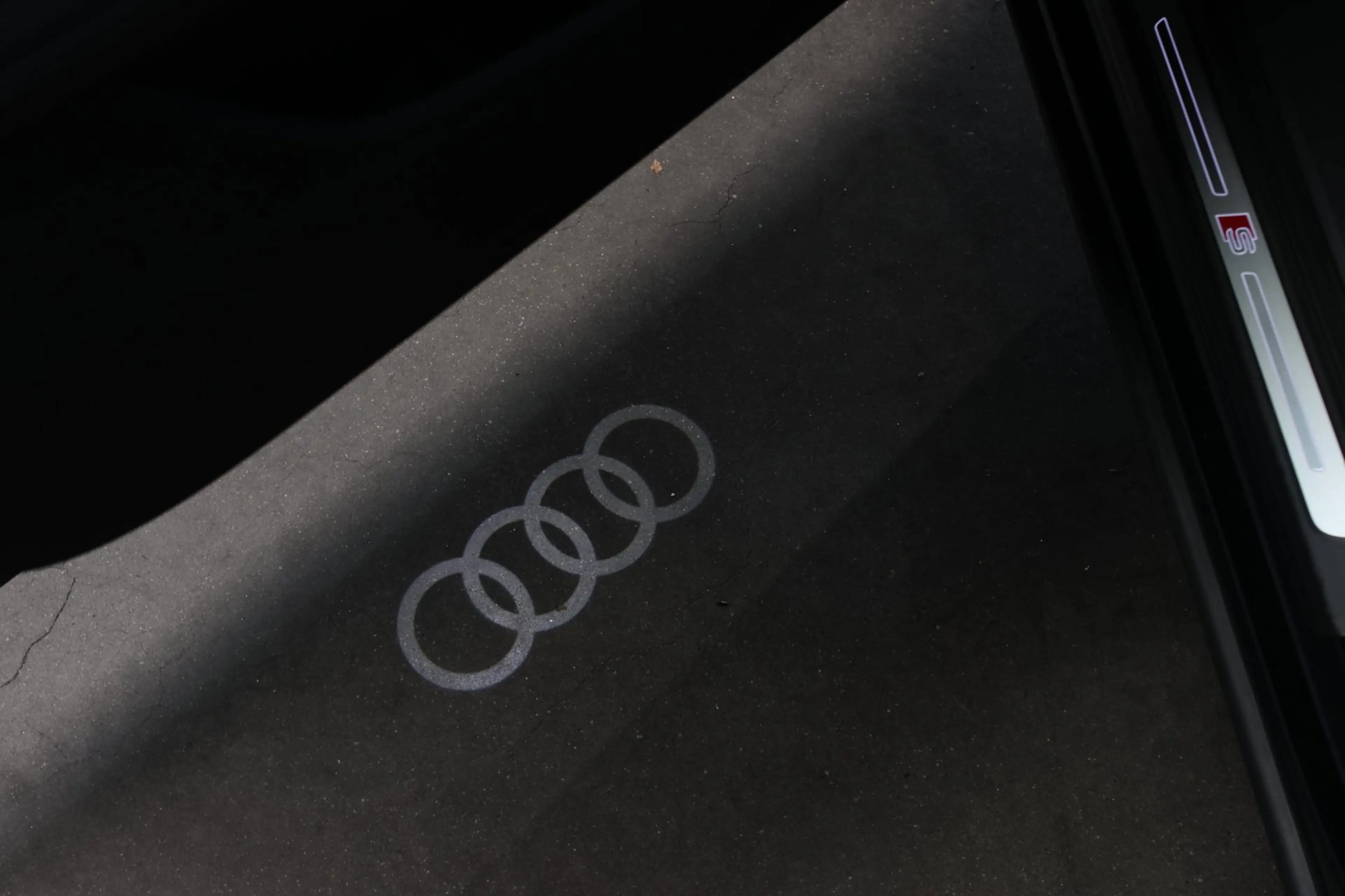 Audi Q7 55 TFSI e Quattro S-Line *Pano*B&O Advanced*Audi E — photo 39