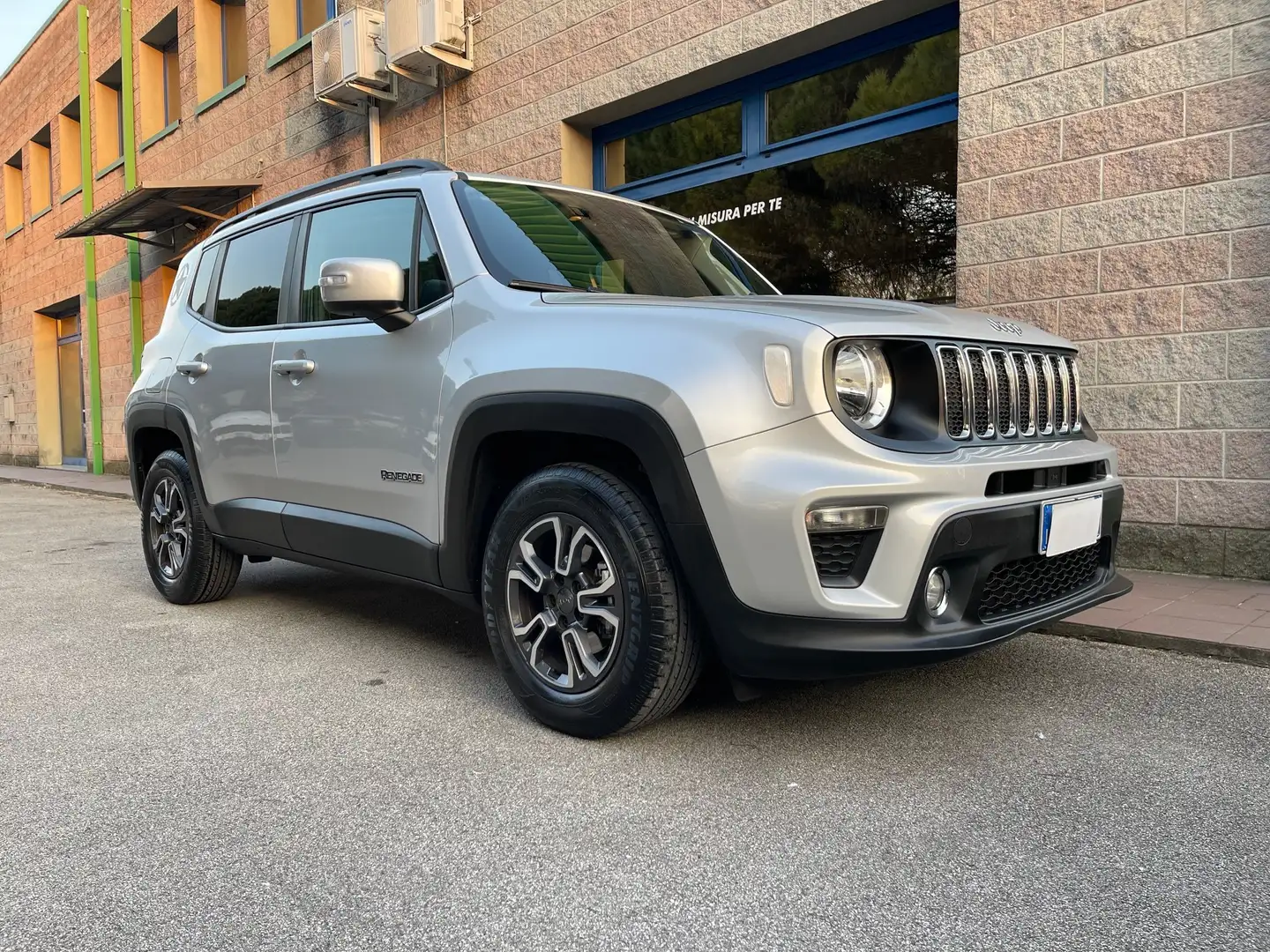 Jeep Renegade 1.0 T3 120CV VETRI PRIVACY SENSORI PARCHEGGIO Argento - 1