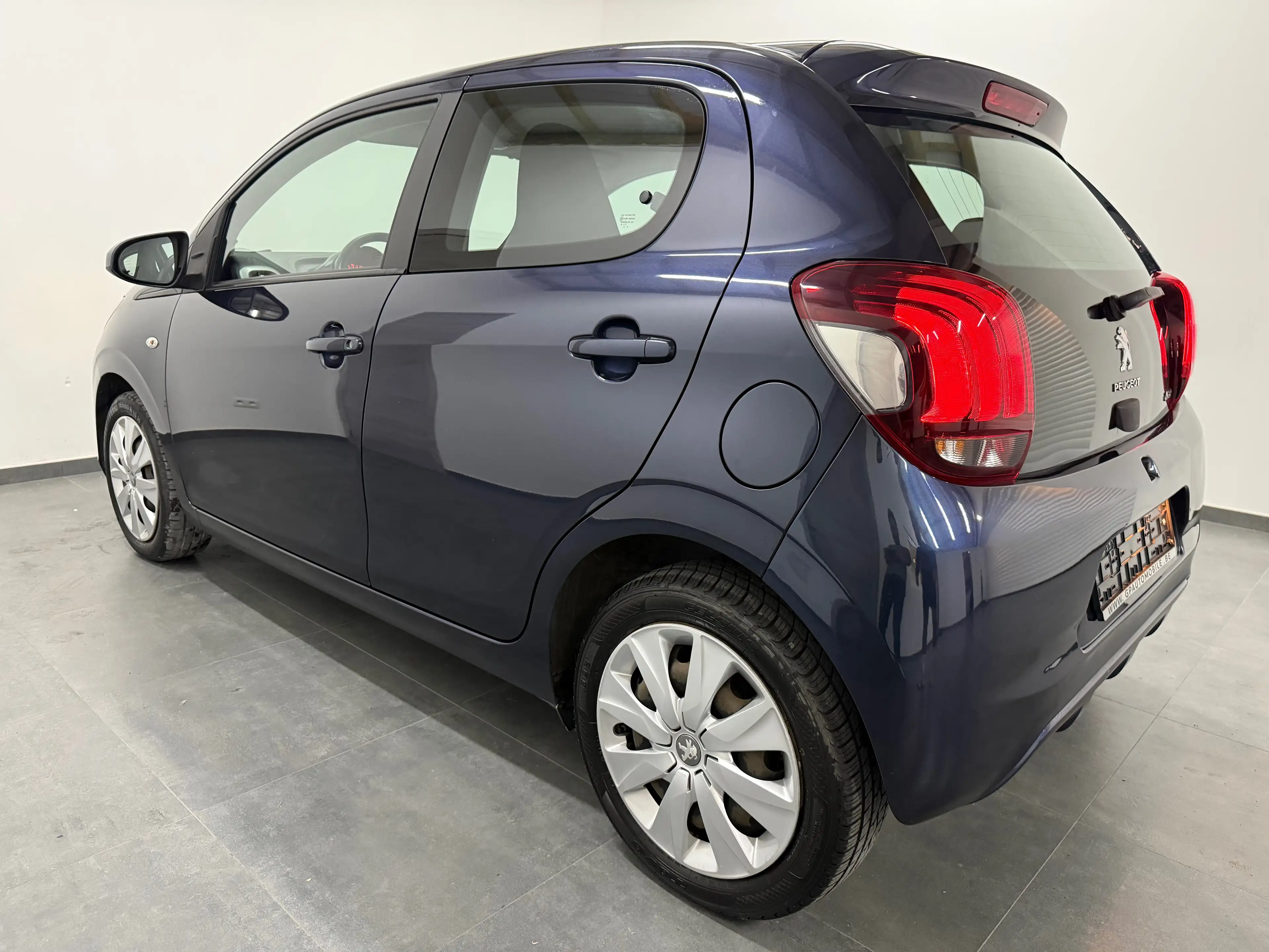 Peugeot 108 1.2 Essence - Euro6 - 1erMain - Carnet — photo 5
