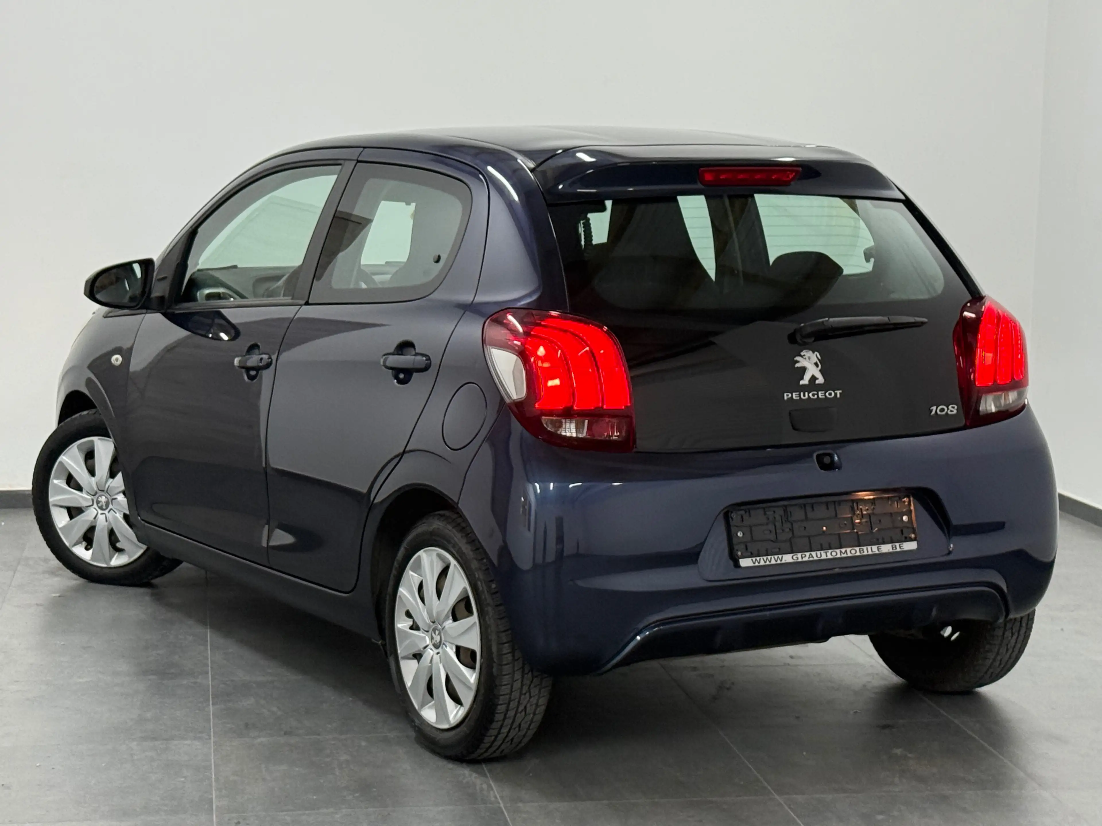 Peugeot 108 1.2 Essence - Euro6 - 1erMain - Carnet — photo 2