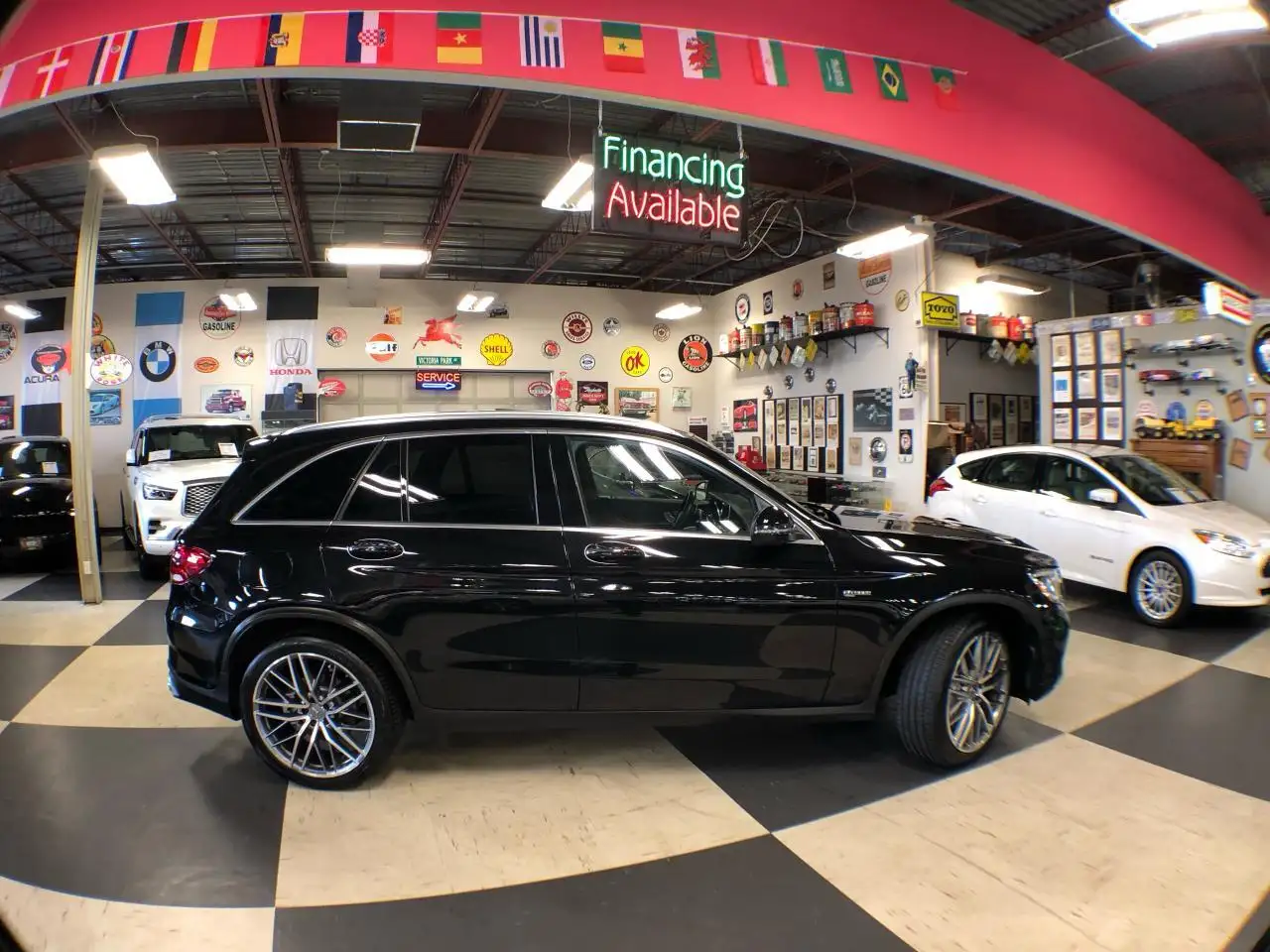 Mercedes-Benz GLC снимка Mercedes-Benz GLC