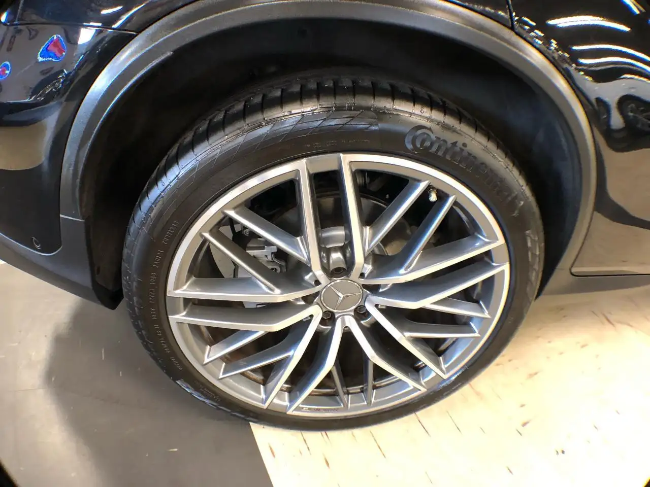Mercedes-Benz GLC снимка Mercedes-Benz GLC