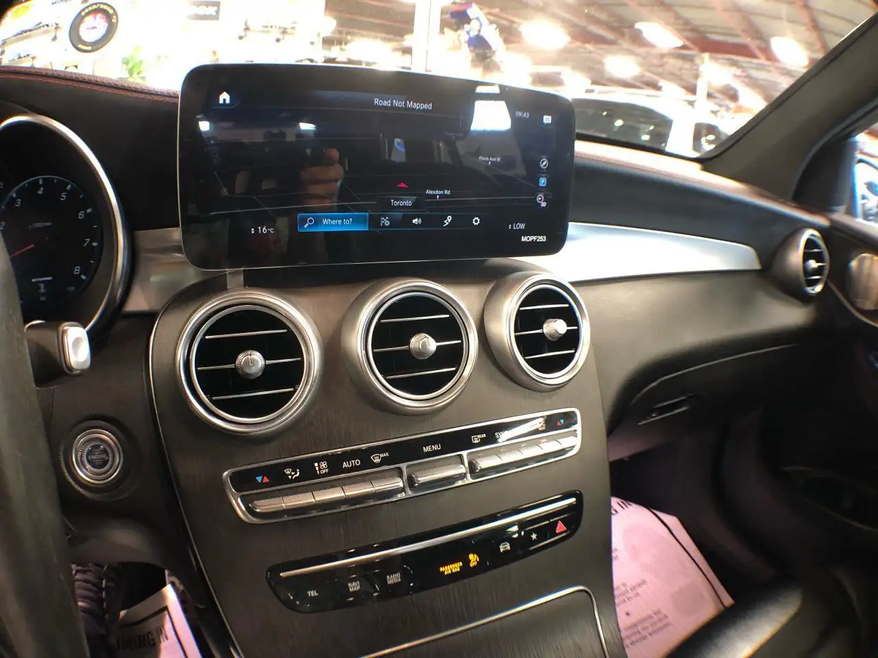 Mercedes-Benz GLC снимка Mercedes-Benz GLC