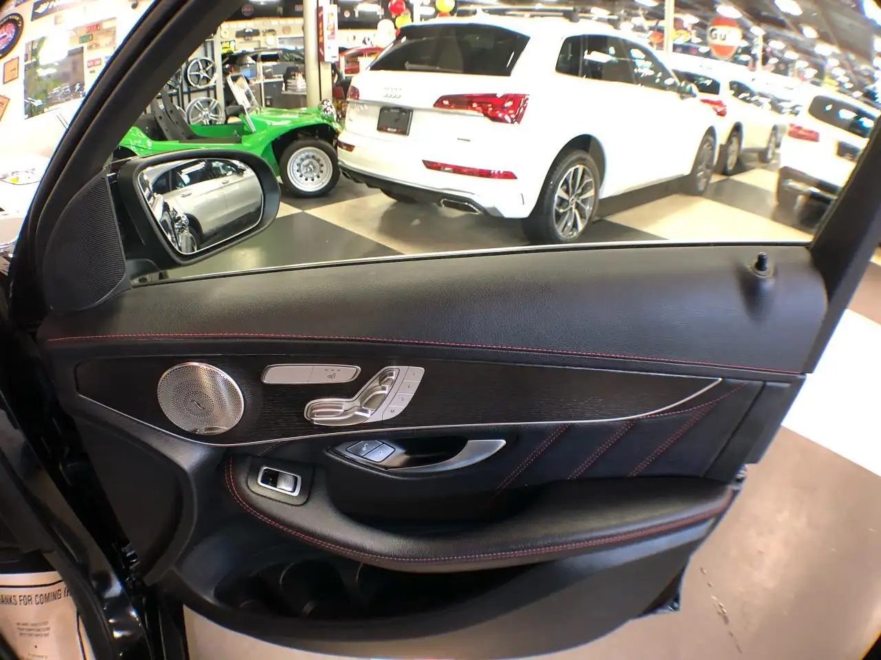 Mercedes-Benz GLC снимка Mercedes-Benz GLC