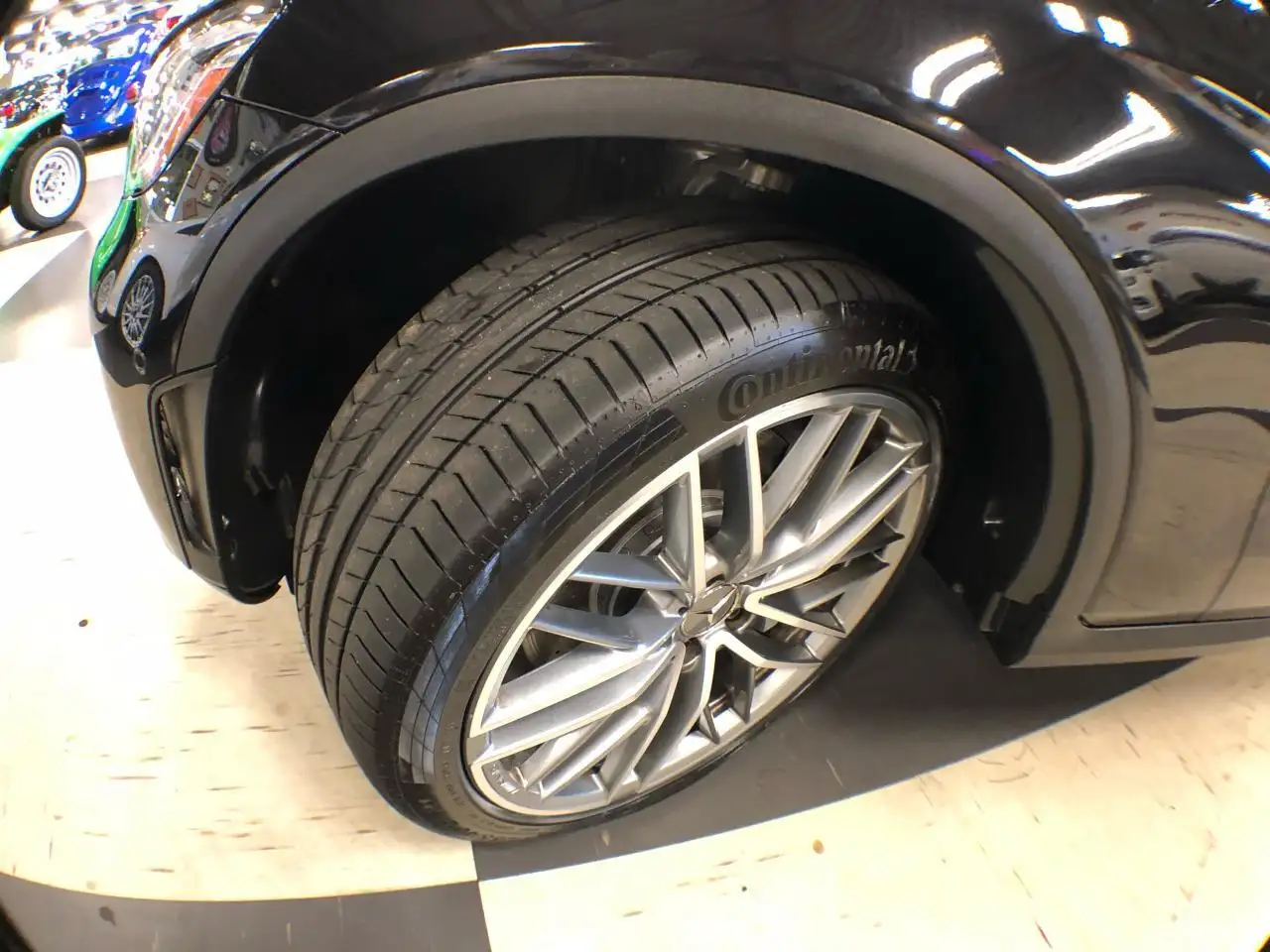 Mercedes-Benz GLC снимка Mercedes-Benz GLC