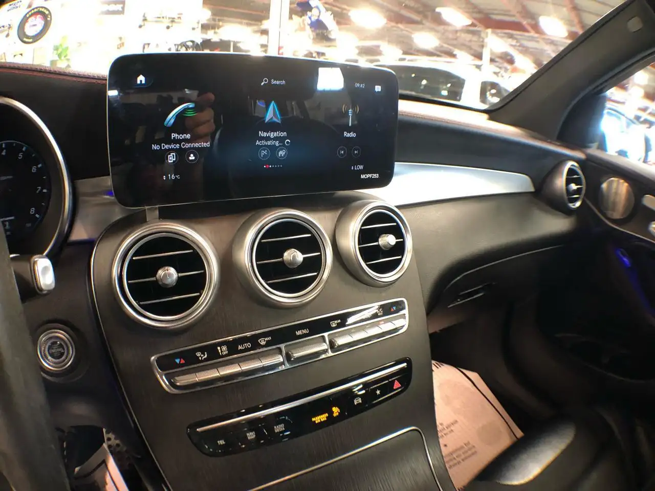 Mercedes-Benz GLC снимка Mercedes-Benz GLC