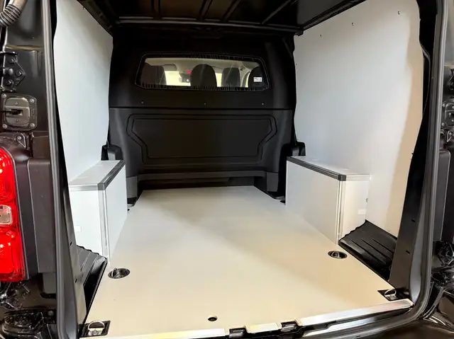 Peugeot Expert view 10
